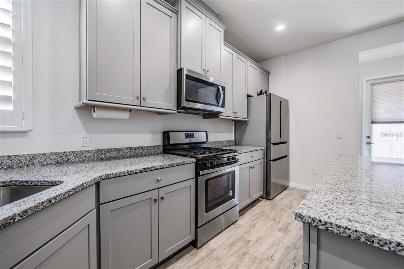 5607 HOMETOWN LN, LITHIA, FL, 33547