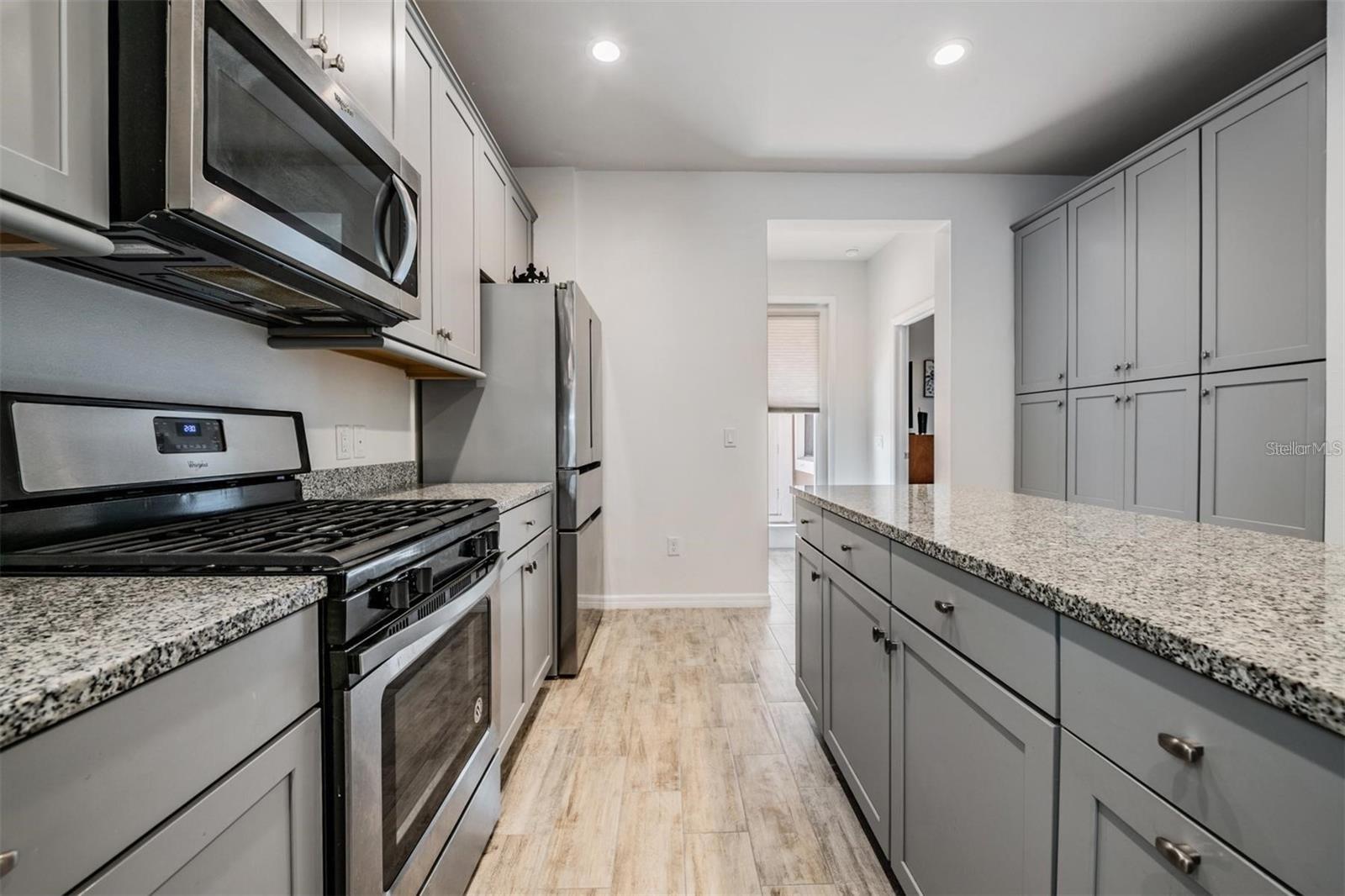 5607 HOMETOWN LN, LITHIA, FL, 33547