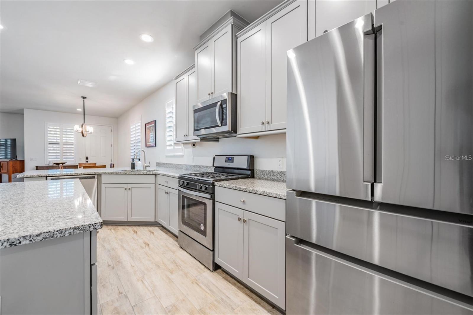 5607 HOMETOWN LN, LITHIA, FL, 33547