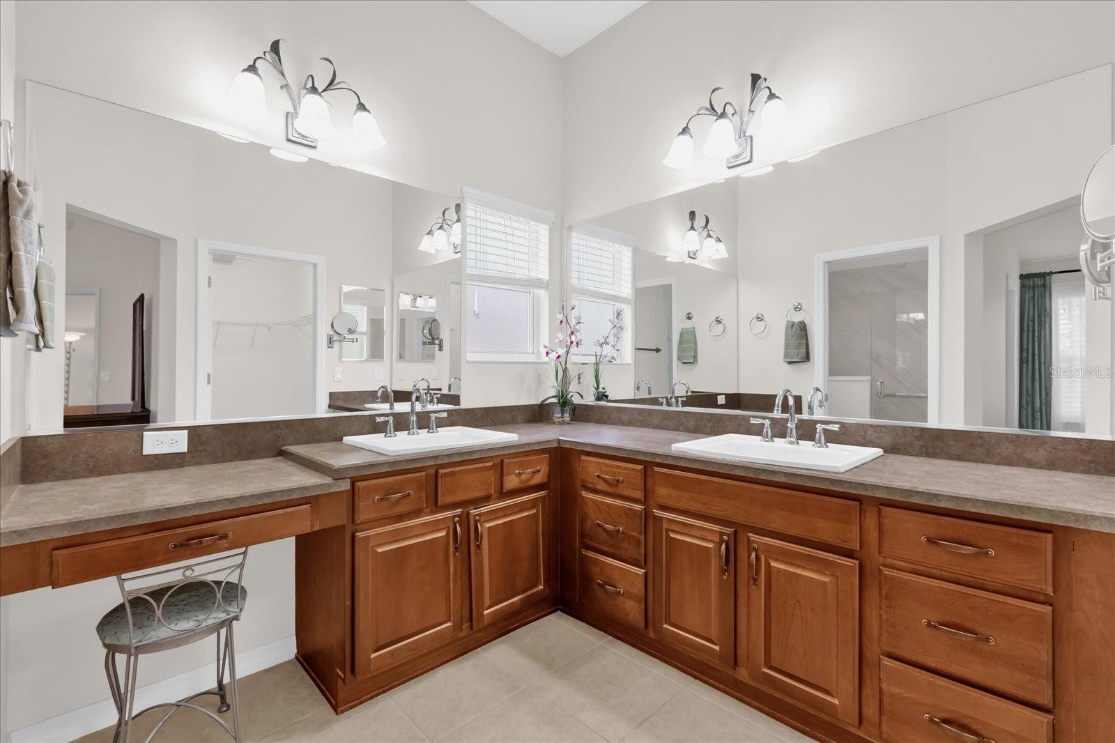 401 BISHOPVILLE LOOP, THE VILLAGES, FL, 32162