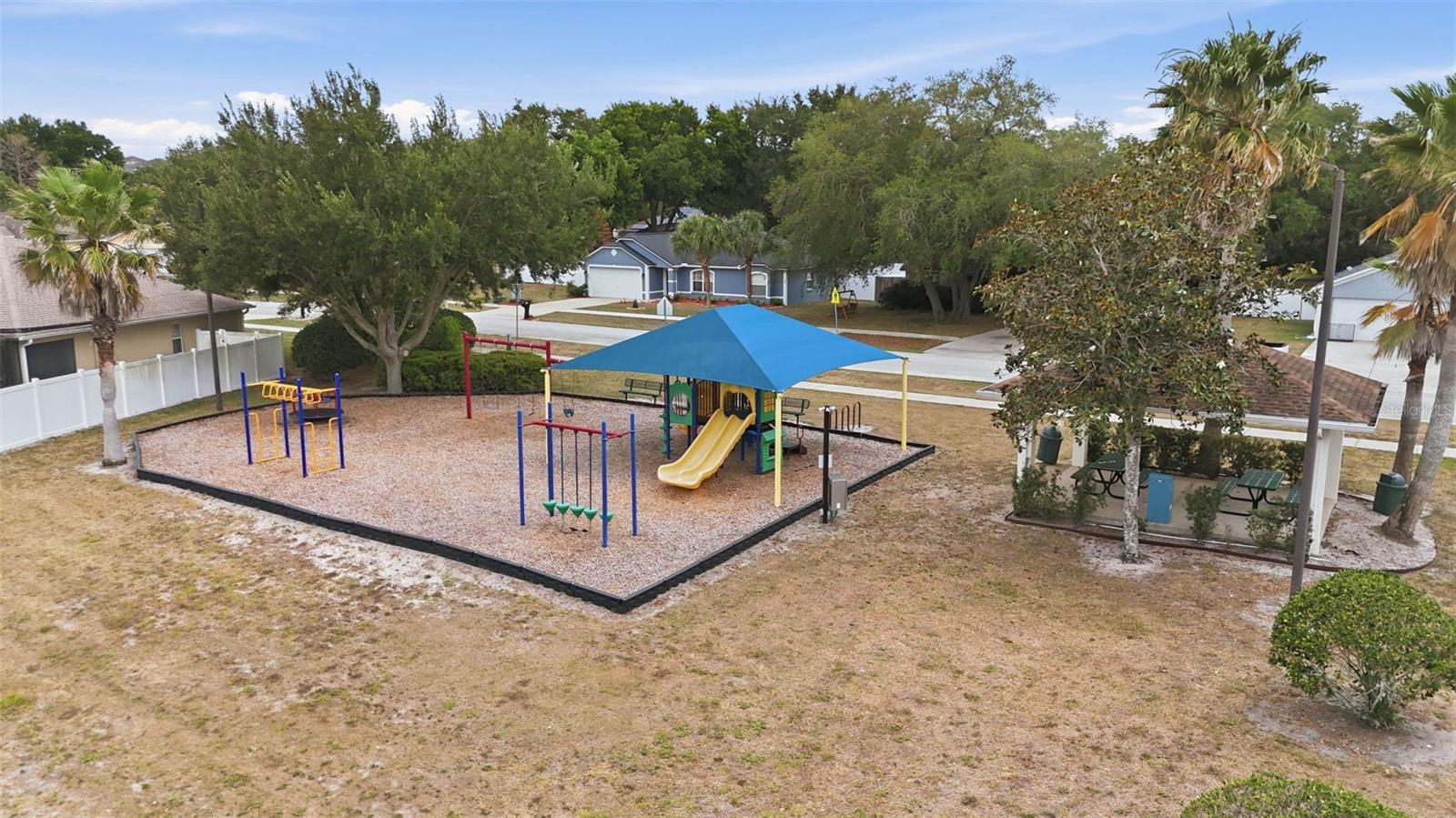 812 SHORE BREEZE WAY, MINNEOLA, FL, 34715