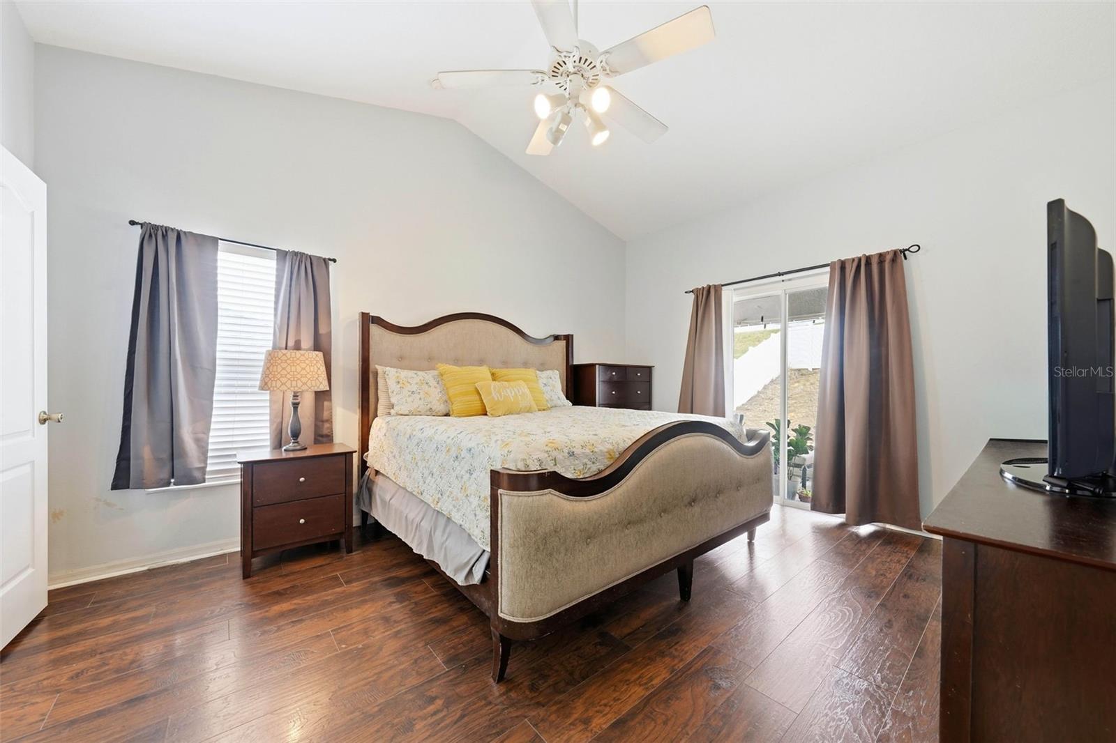812 SHORE BREEZE WAY, MINNEOLA, FL, 34715
