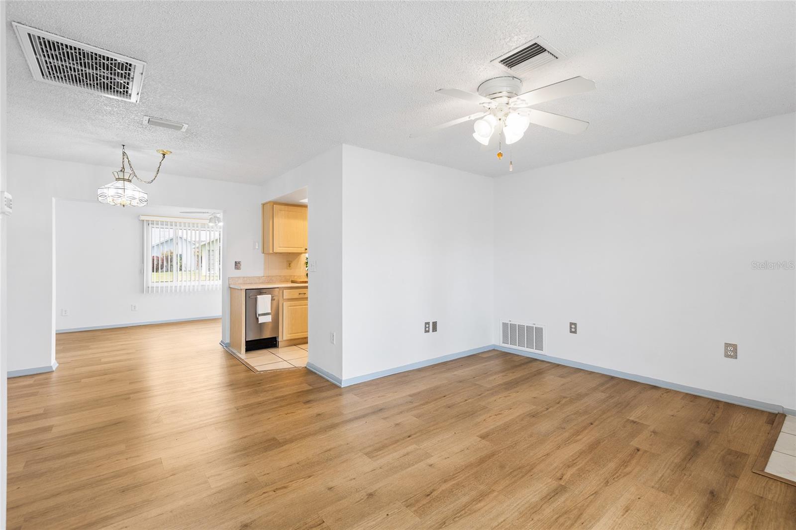 4563 GREAT LAKES DR S, CLEARWATER, FL, 33762
