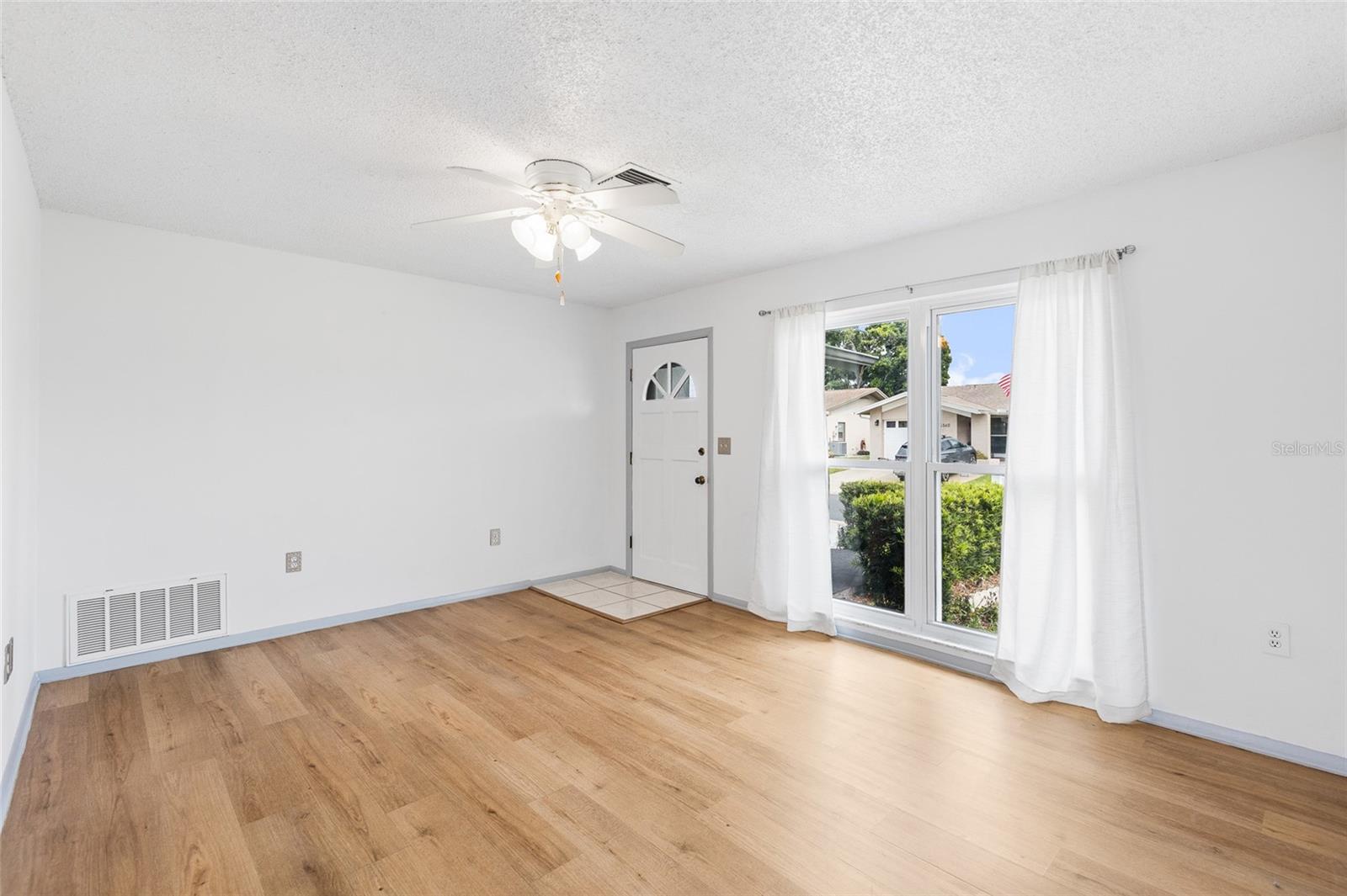 4563 GREAT LAKES DR S, CLEARWATER, FL, 33762