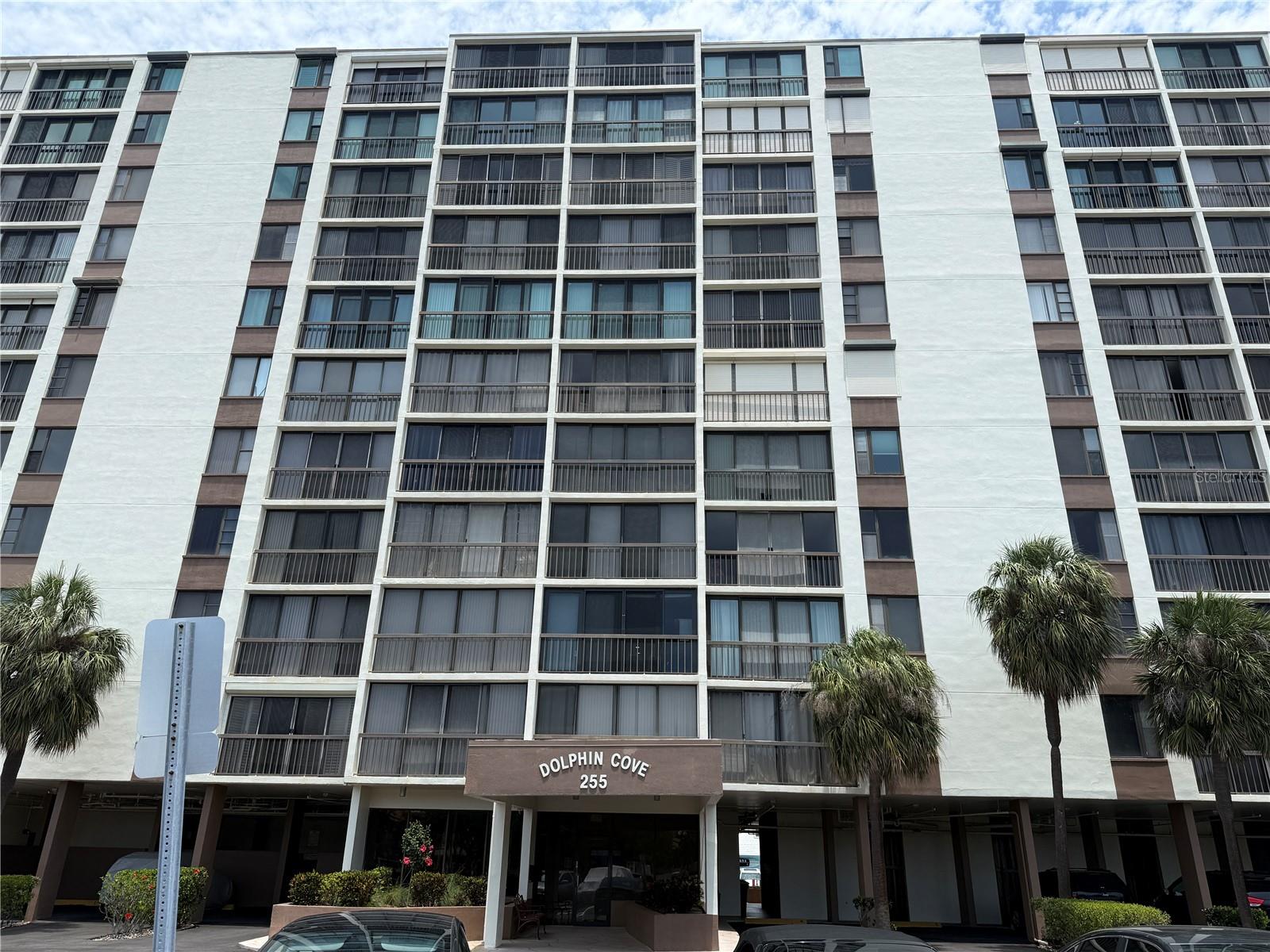 255 DOLPHIN PT #2, CLEARWATER BEACH, FL, 33767