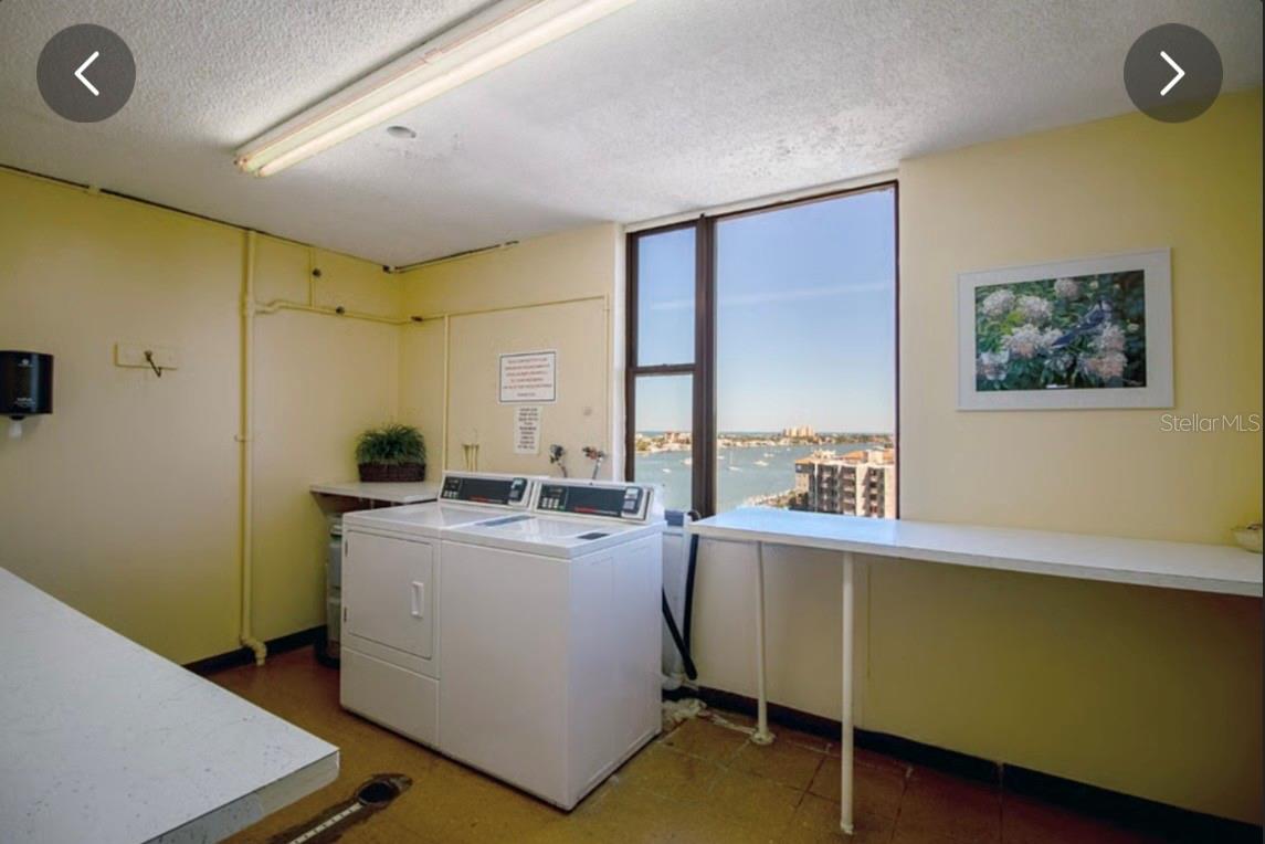 255 DOLPHIN PT #2, CLEARWATER BEACH, FL, 33767