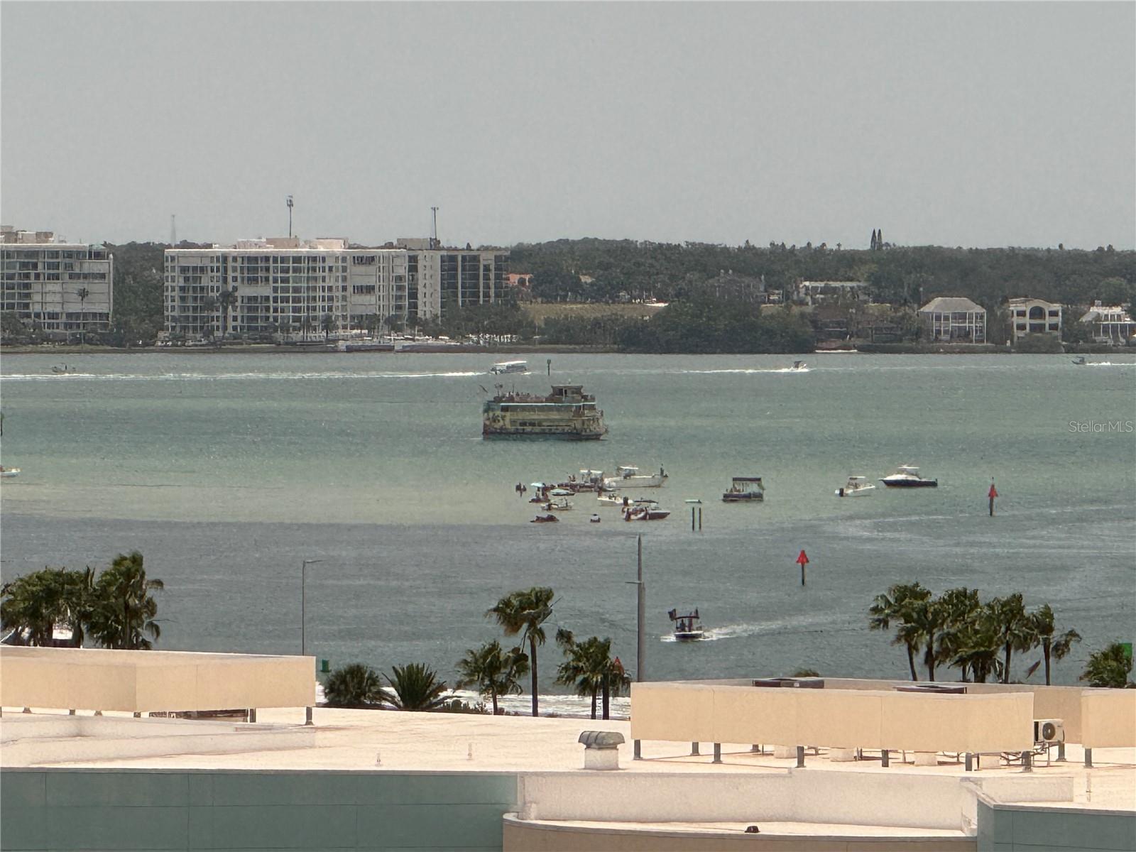 255 DOLPHIN PT #2, CLEARWATER BEACH, FL, 33767