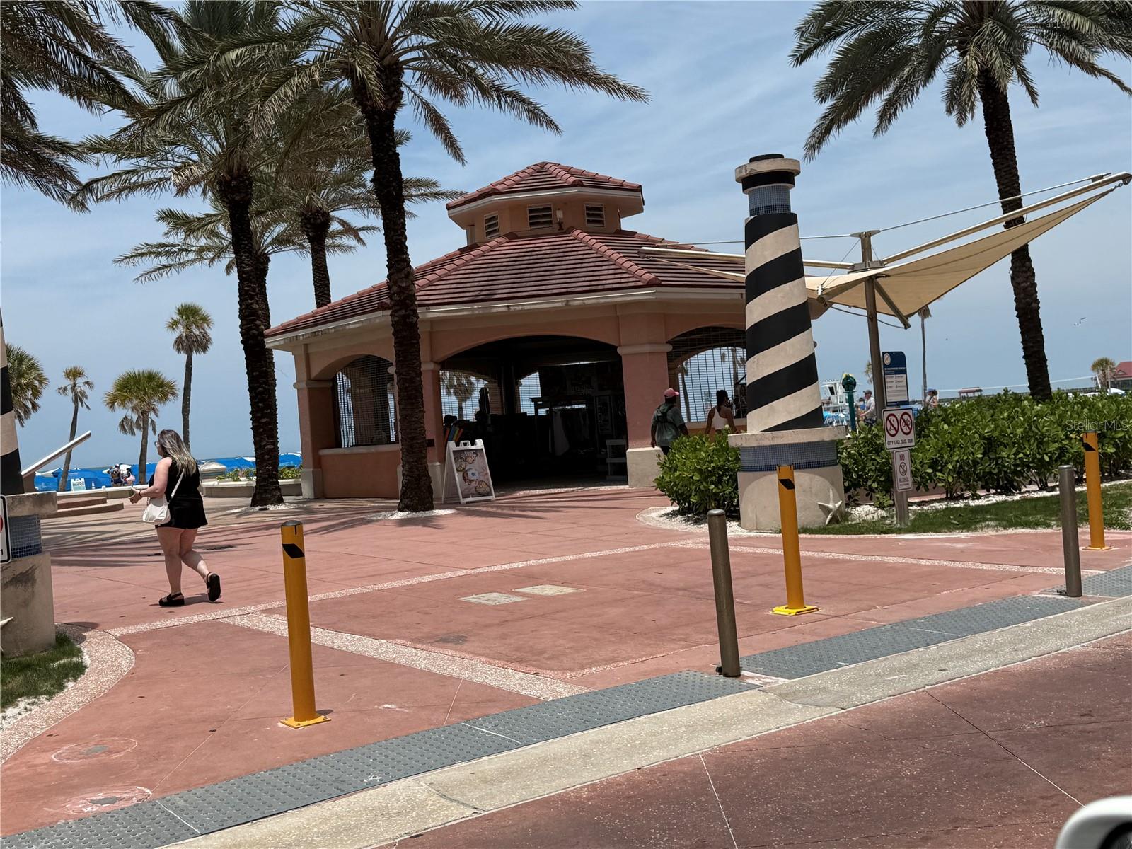 255 DOLPHIN PT #2, CLEARWATER BEACH, FL, 33767