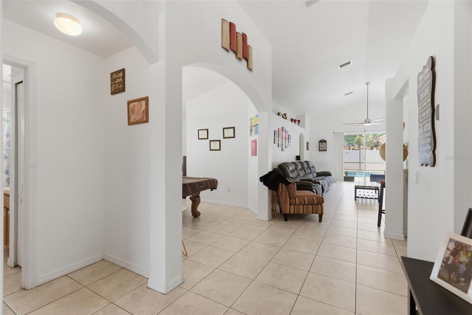 12818 LAKE VISTA DR, GIBSONTON, FL, 33534