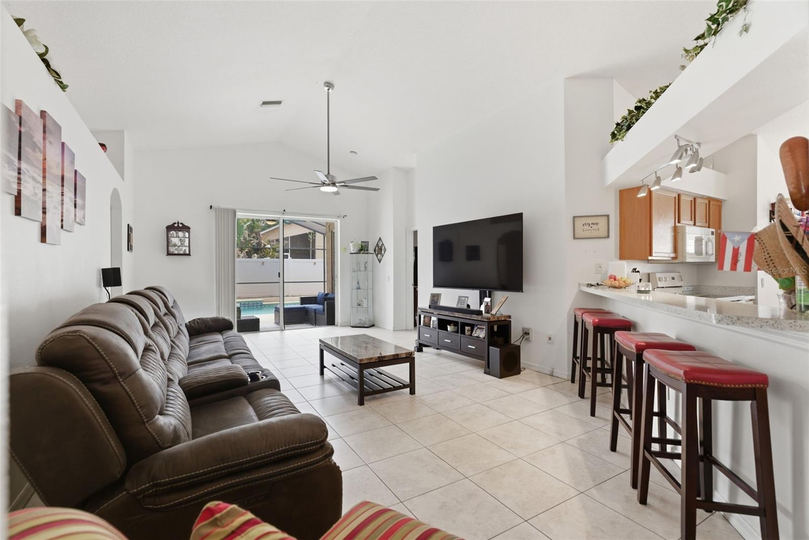 12818 LAKE VISTA DR, GIBSONTON, FL, 33534