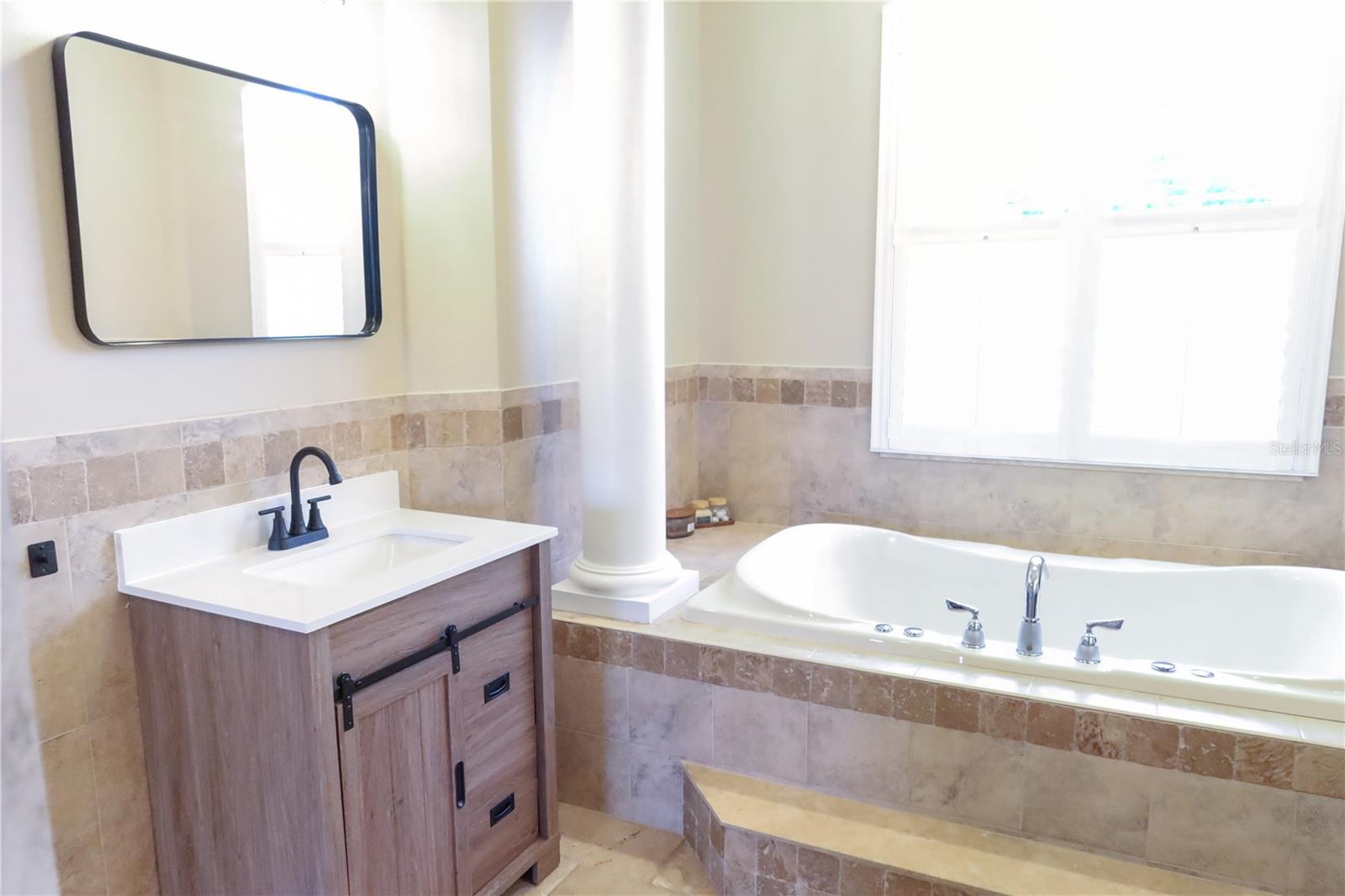 2401 SAND BAY DR, HOLIDAY, FL, 34691