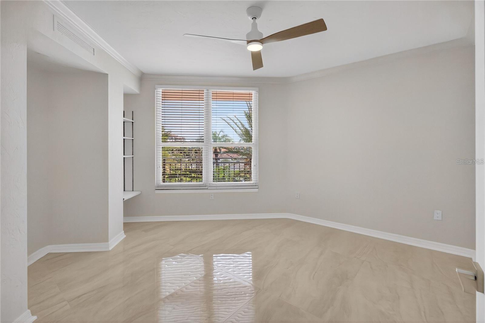 5430 EAGLES POINT CIR #202, SARASOTA, FL, 34231