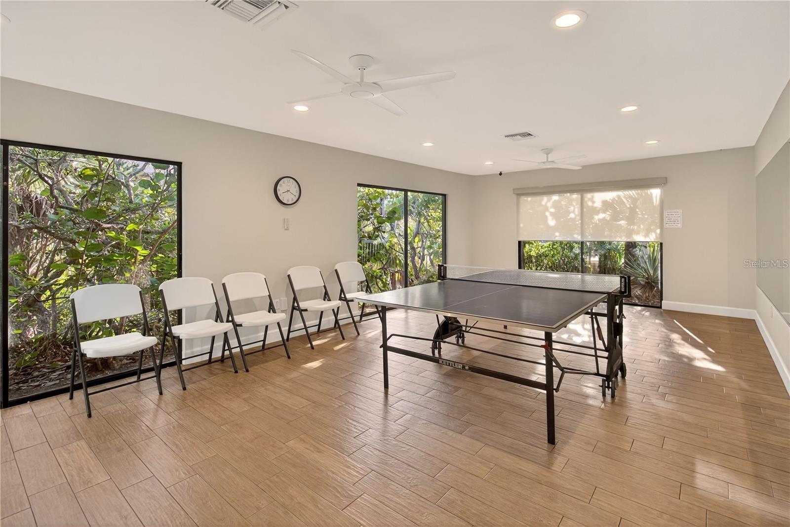 5430 EAGLES POINT CIR #202, SARASOTA, FL, 34231