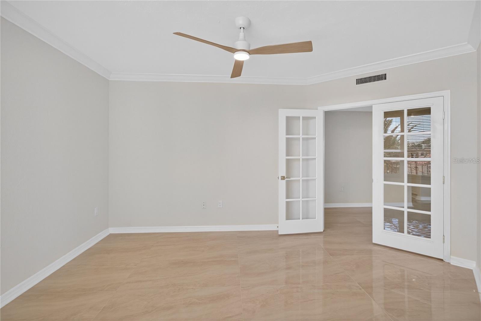 5430 EAGLES POINT CIR #202, SARASOTA, FL, 34231