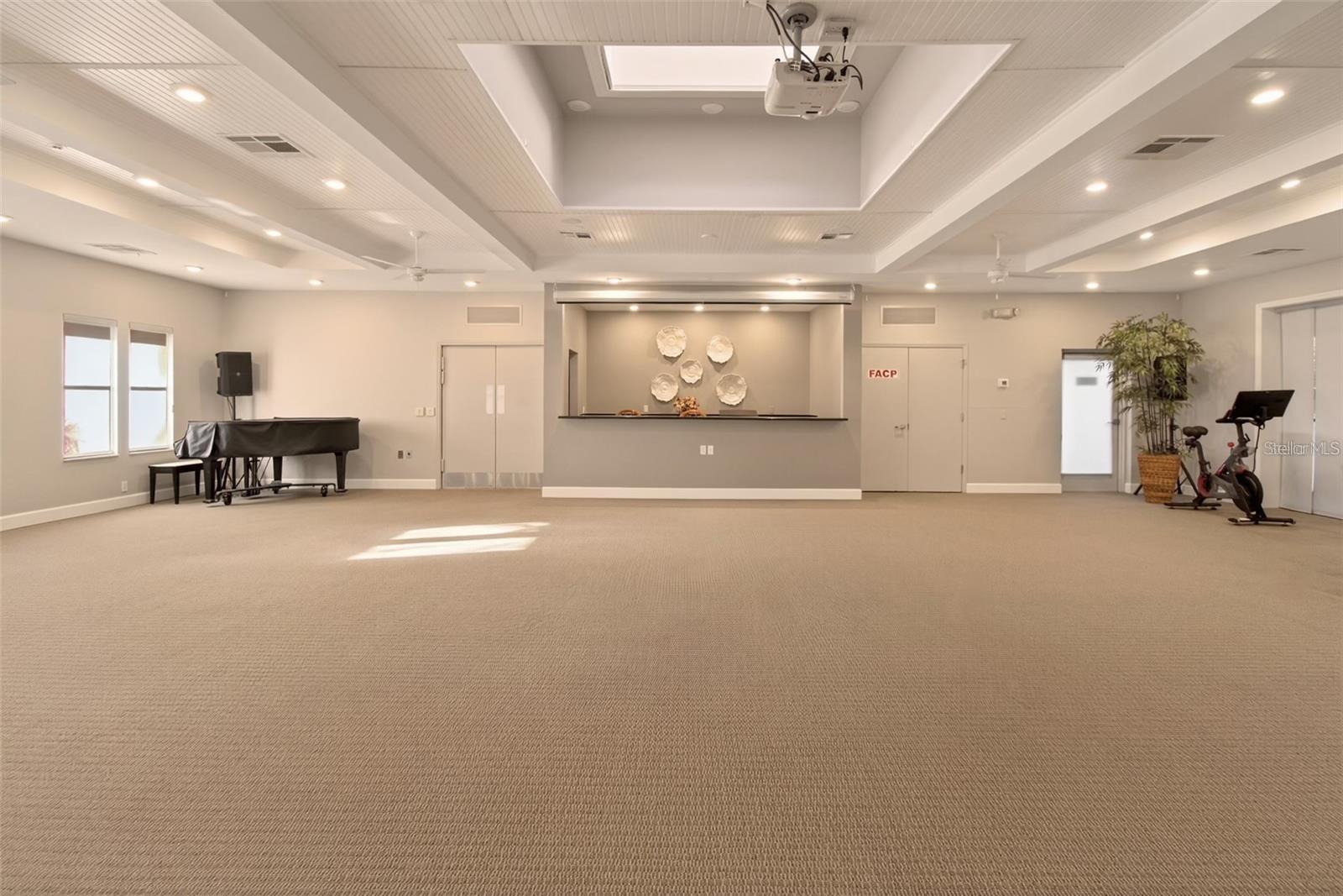 5430 EAGLES POINT CIR #202, SARASOTA, FL, 34231