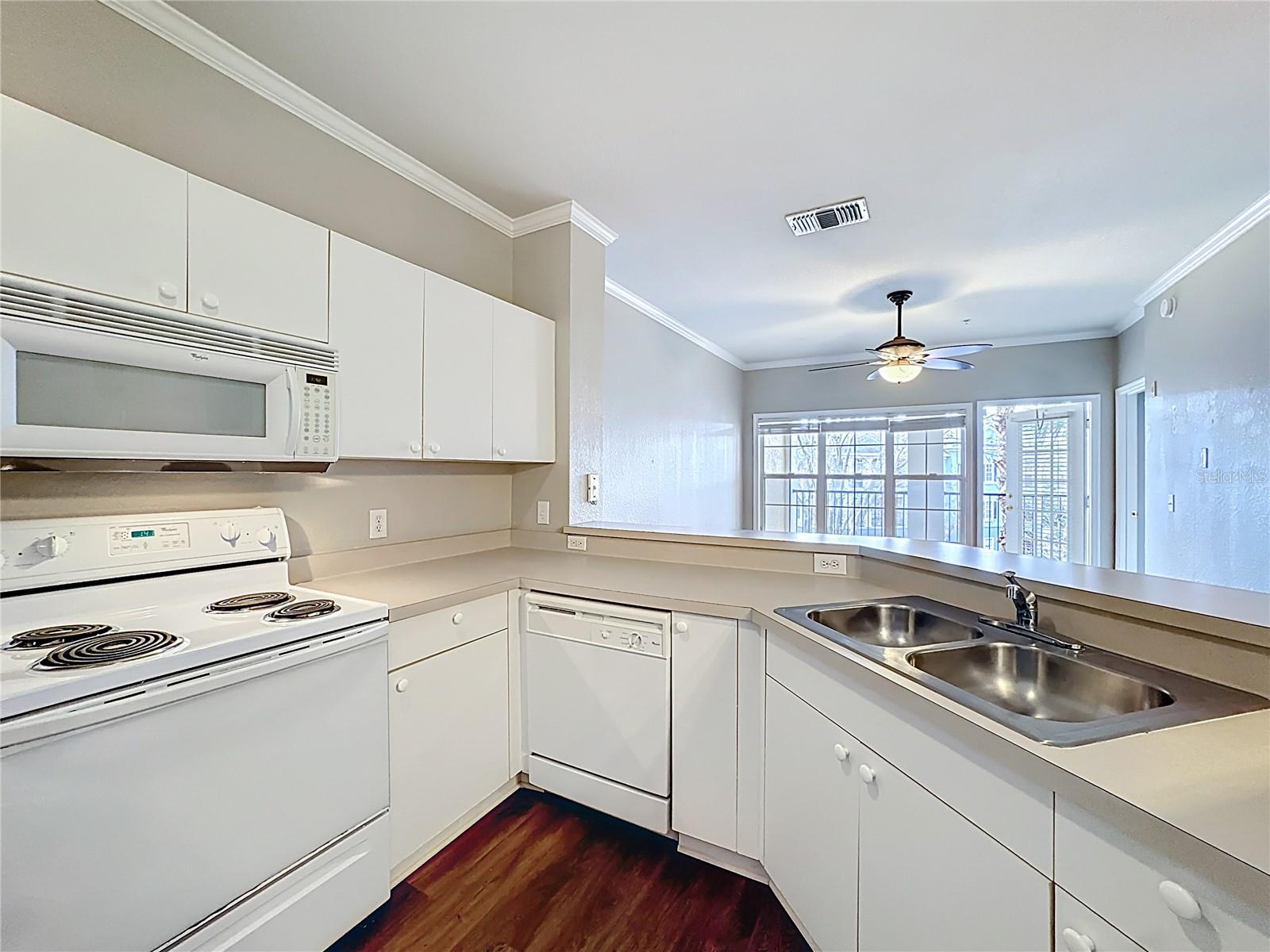 3593 CONROY RD #433, ORLANDO, FL, 32839
