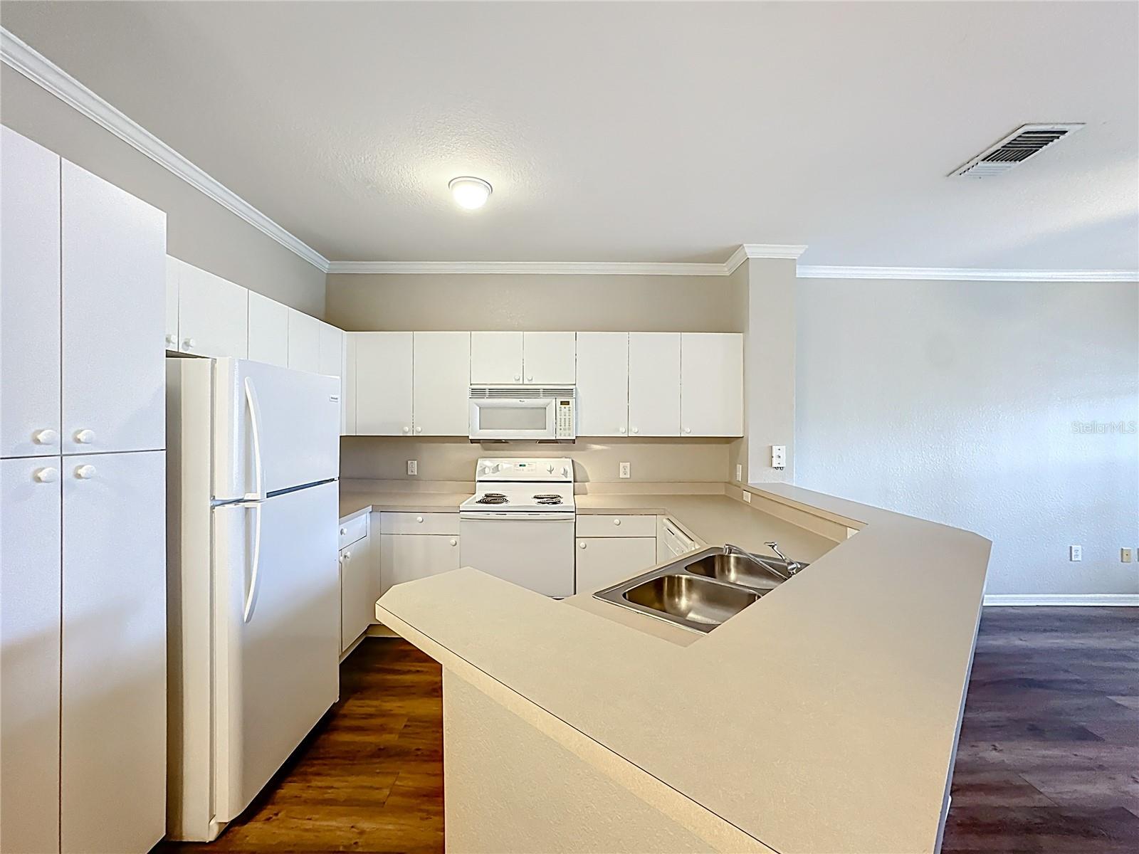 3593 CONROY RD #433, ORLANDO, FL, 32839