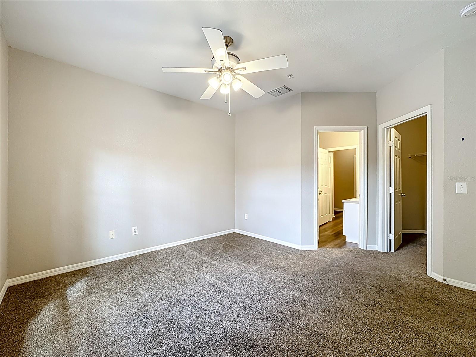 3593 CONROY RD #433, ORLANDO, FL, 32839