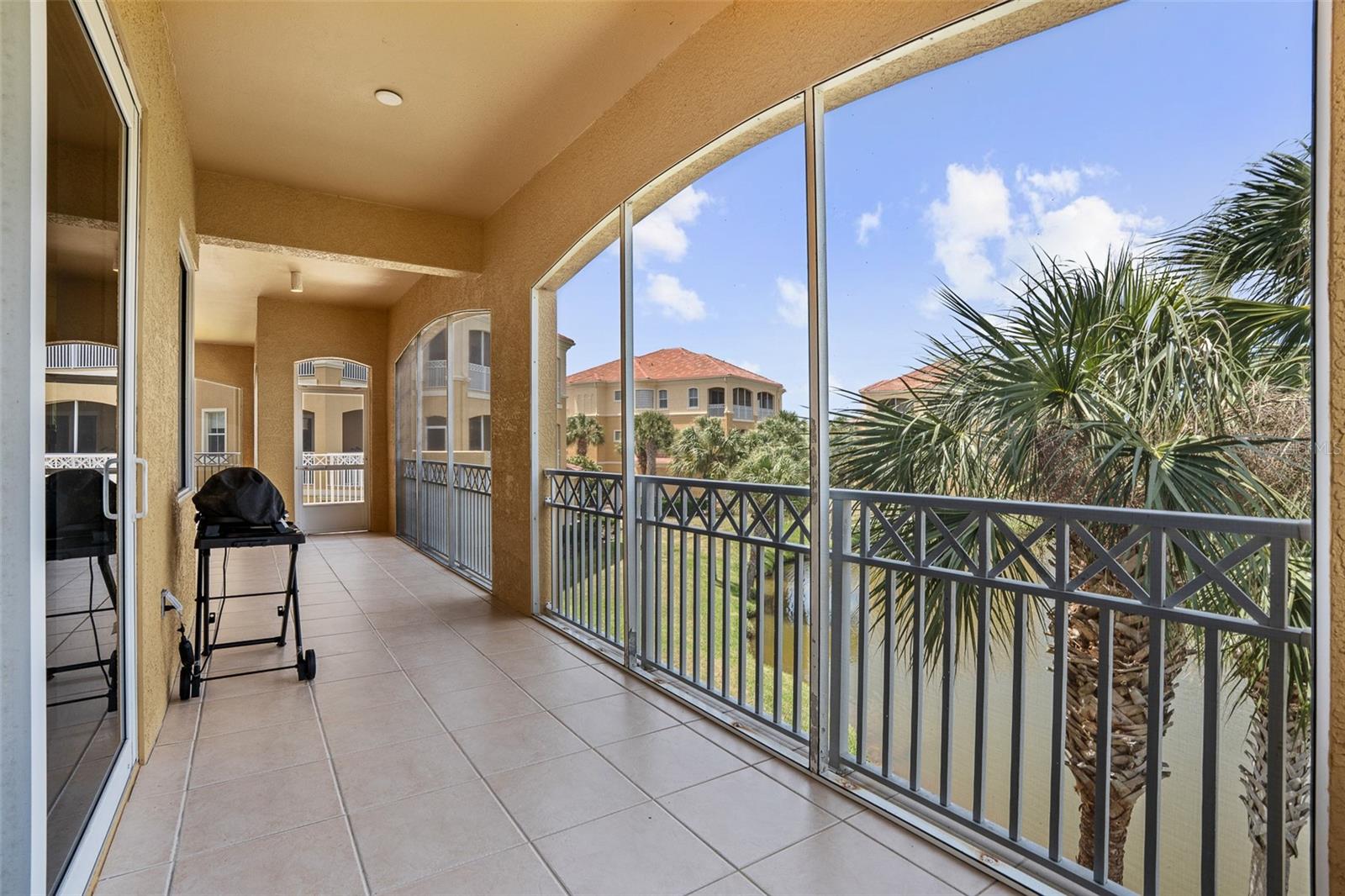 165 AVENUE DE LA MER #402, PALM COAST, FL, 32137