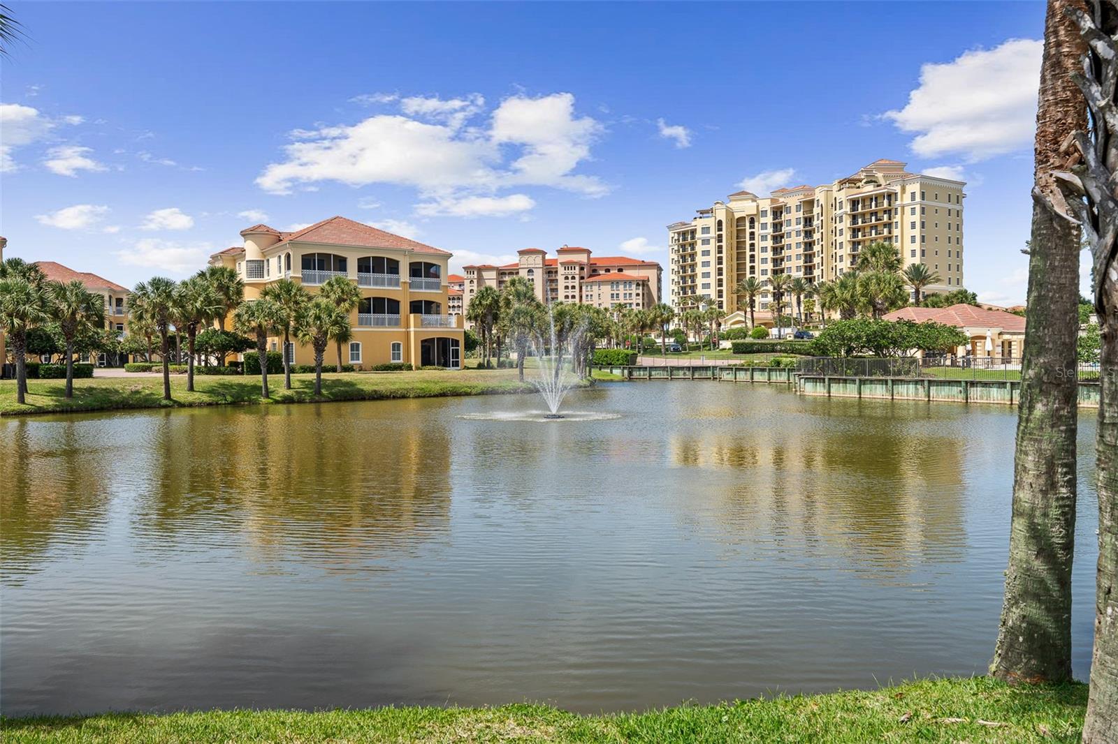 165 AVENUE DE LA MER #402, PALM COAST, FL, 32137