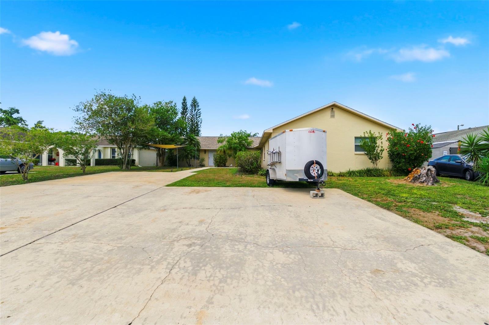 3052 PARK LN #B, DUNEDIN, FL, 34698