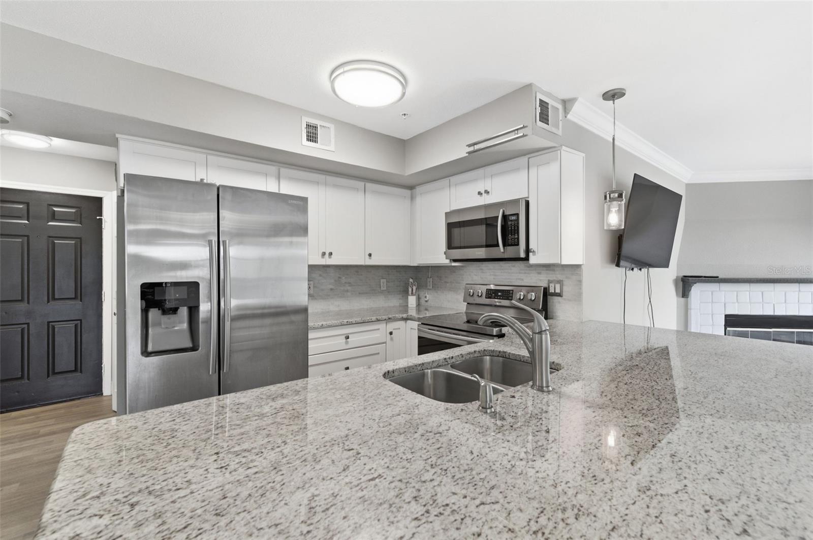 2400 FEATHER SOUND DR #1136, CLEARWATER, FL, 33762