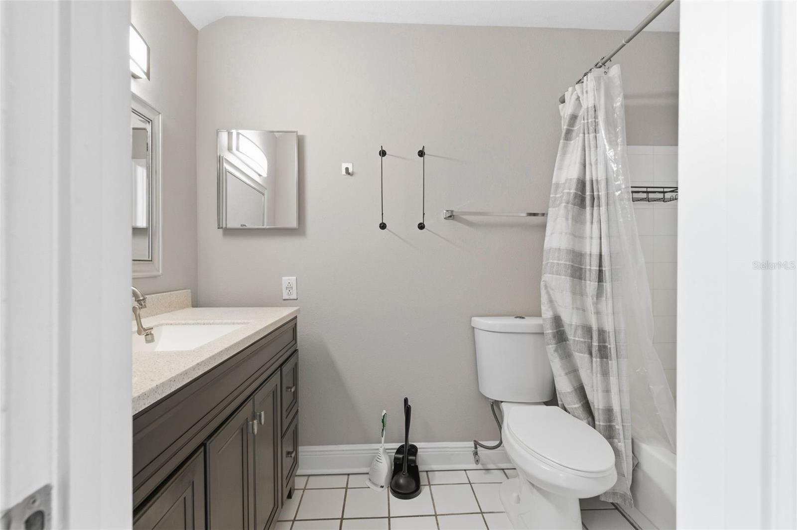 2400 FEATHER SOUND DR #1136, CLEARWATER, FL, 33762