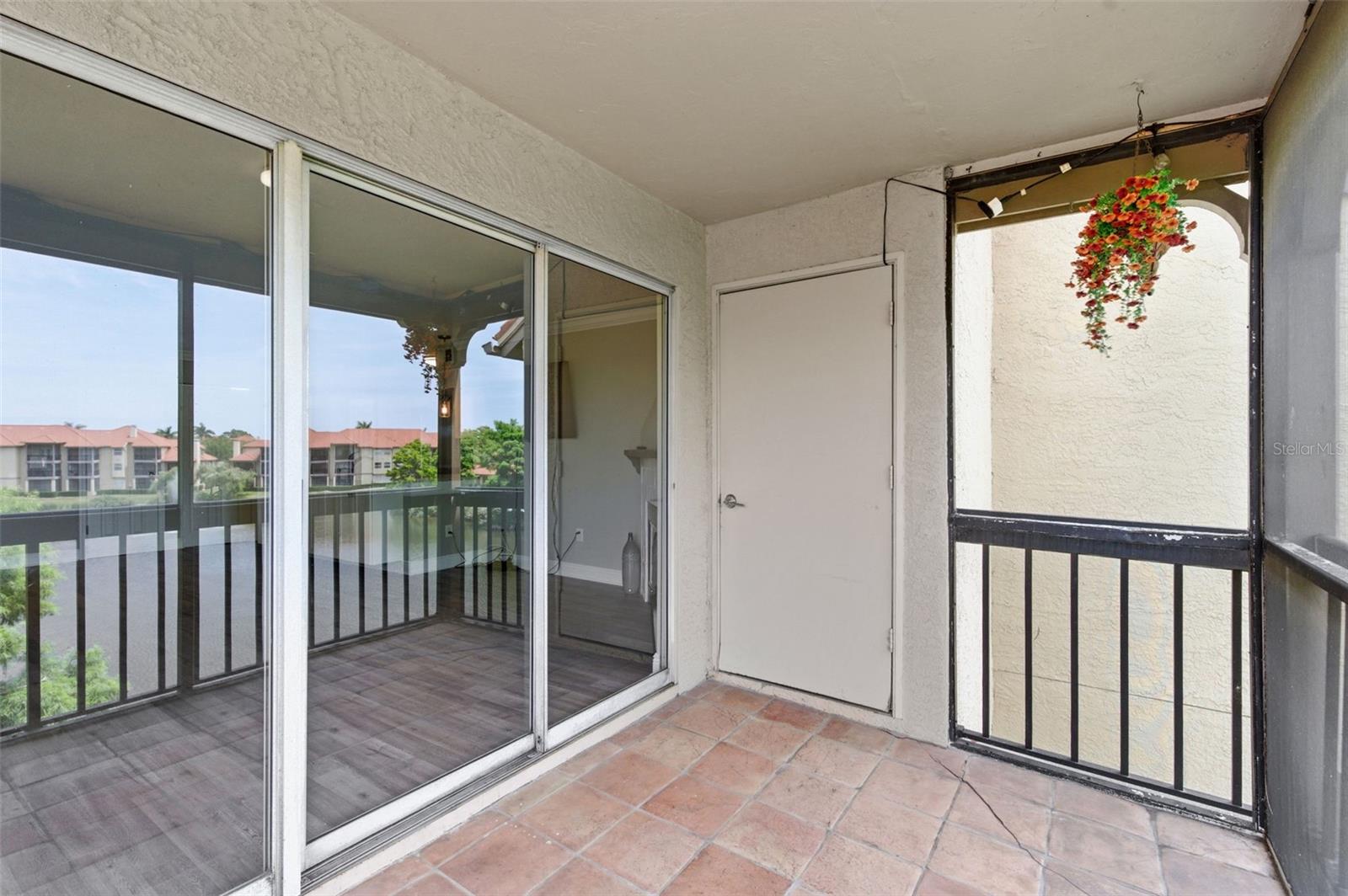 2400 FEATHER SOUND DR #1136, CLEARWATER, FL, 33762