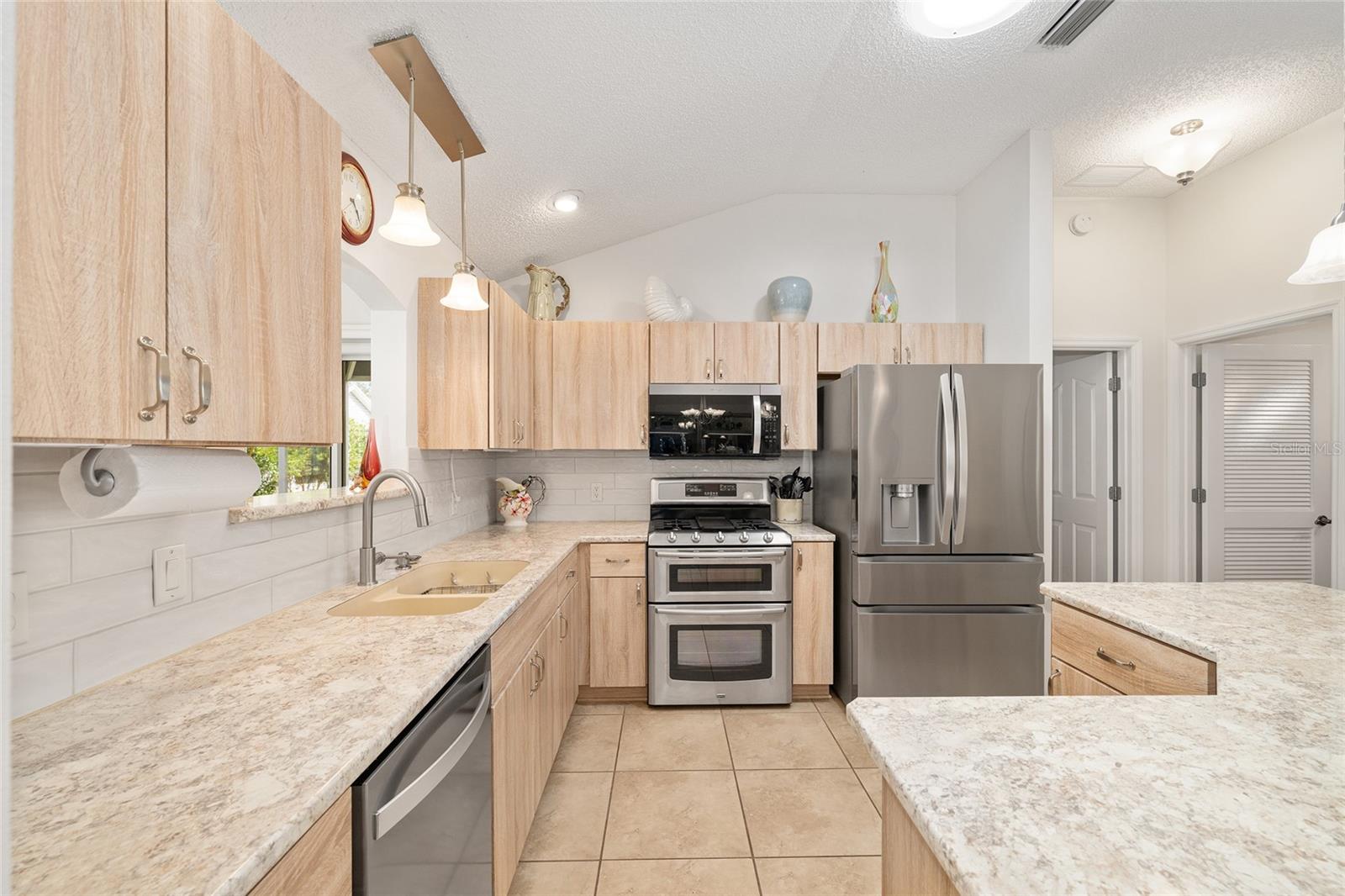 9304 SE 170TH HUMPHREYS LOOP, THE VILLAGES, FL, 32162