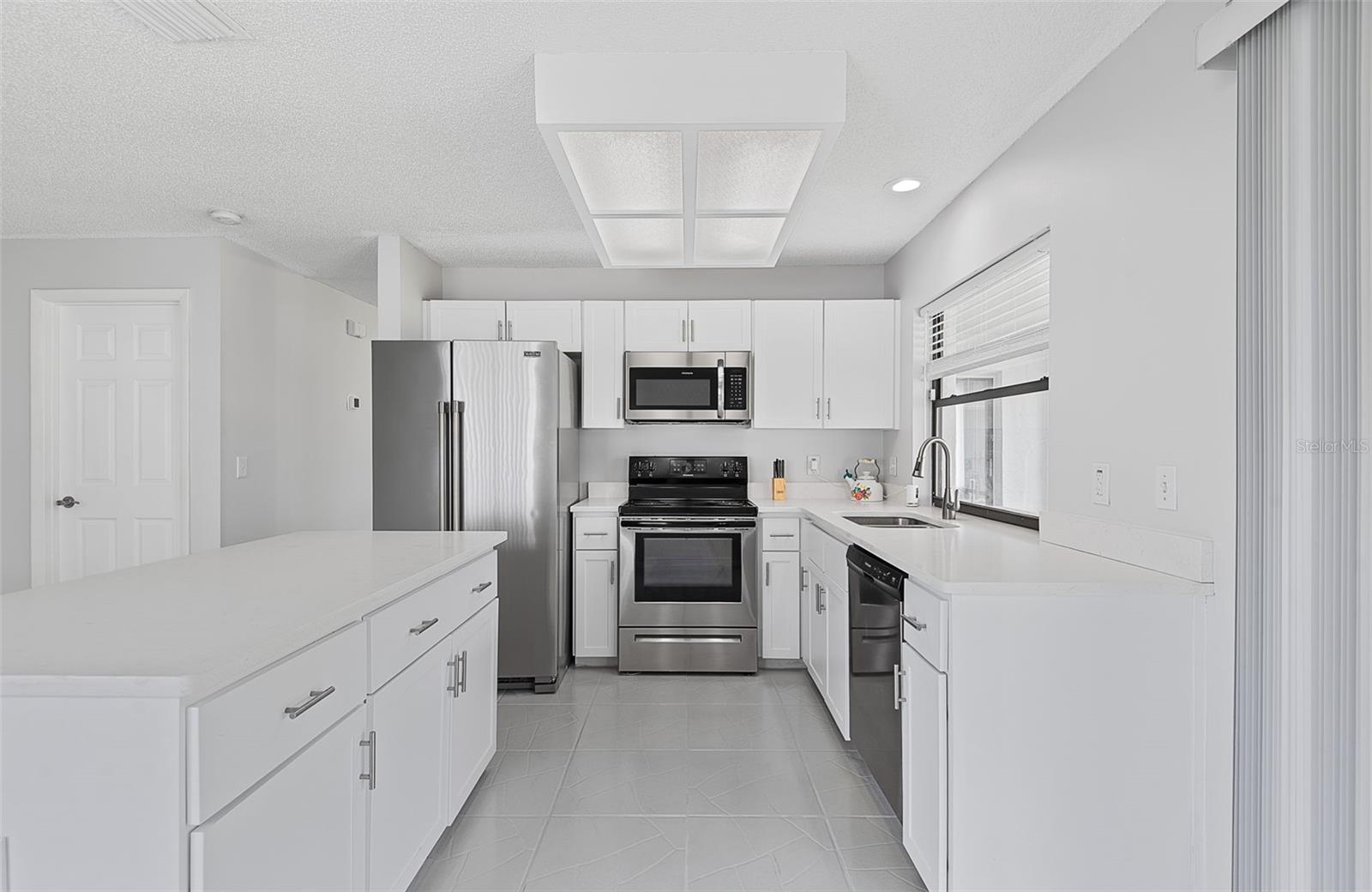 3 CLEMENT CT, PALM COAST, FL, 32137