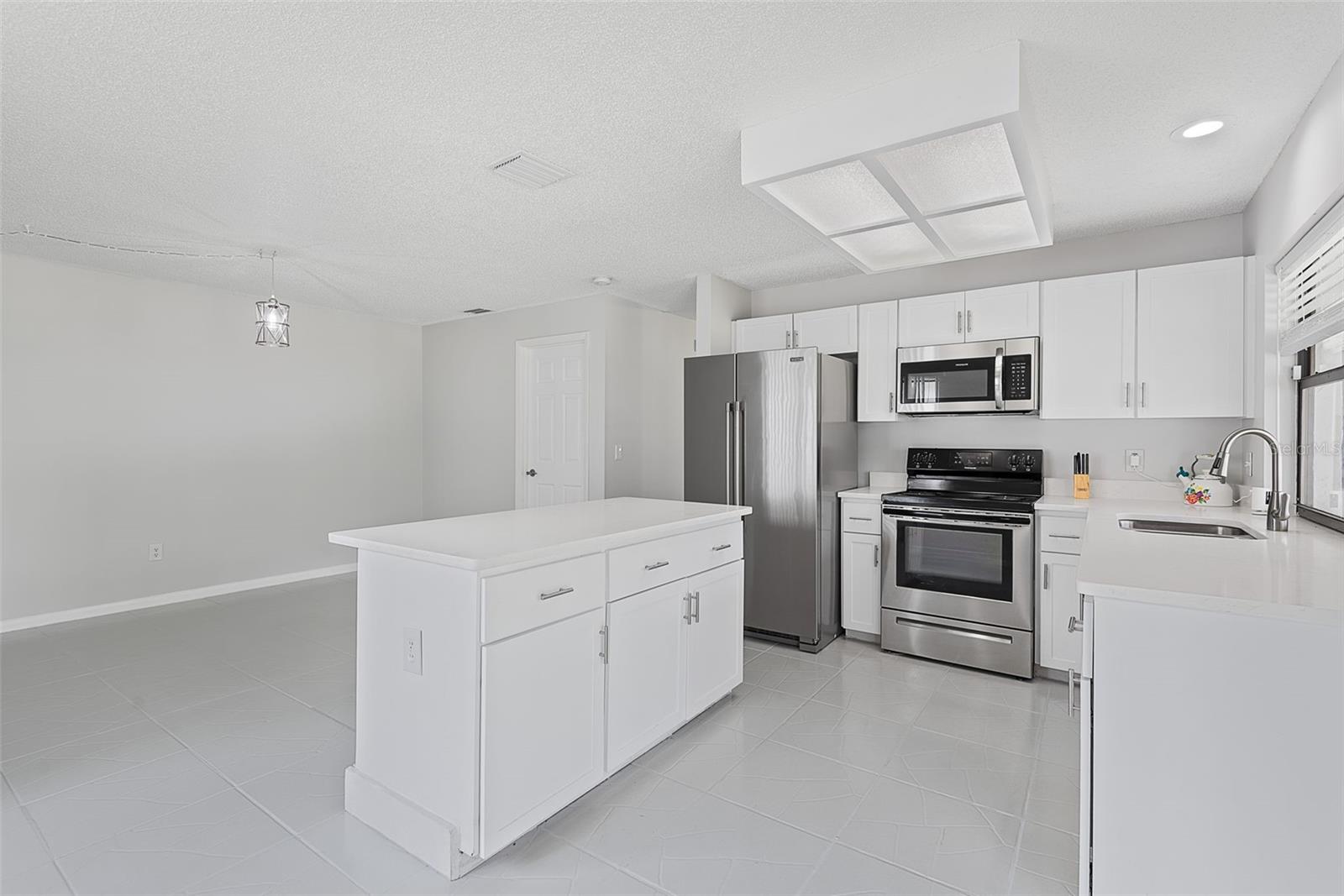 3 CLEMENT CT, PALM COAST, FL, 32137