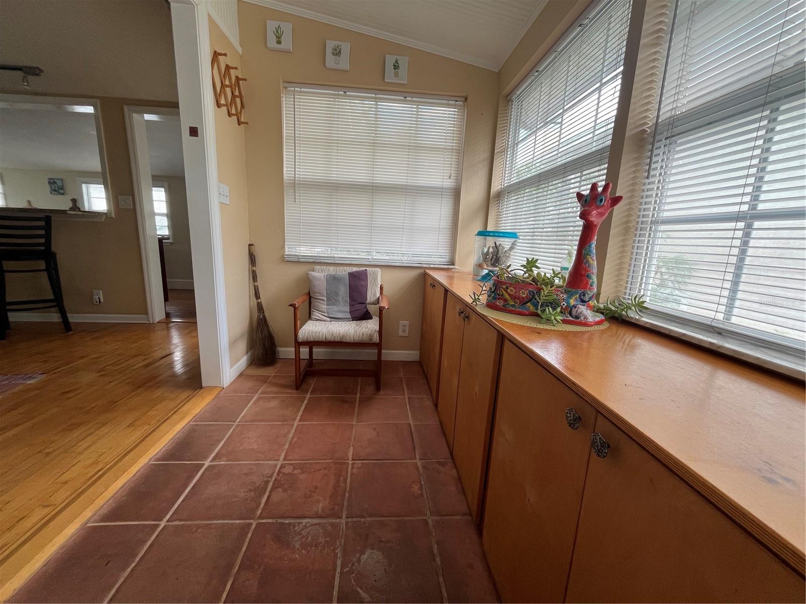 1412 36TH AVE N, ST PETERSBURG, FL, 33704