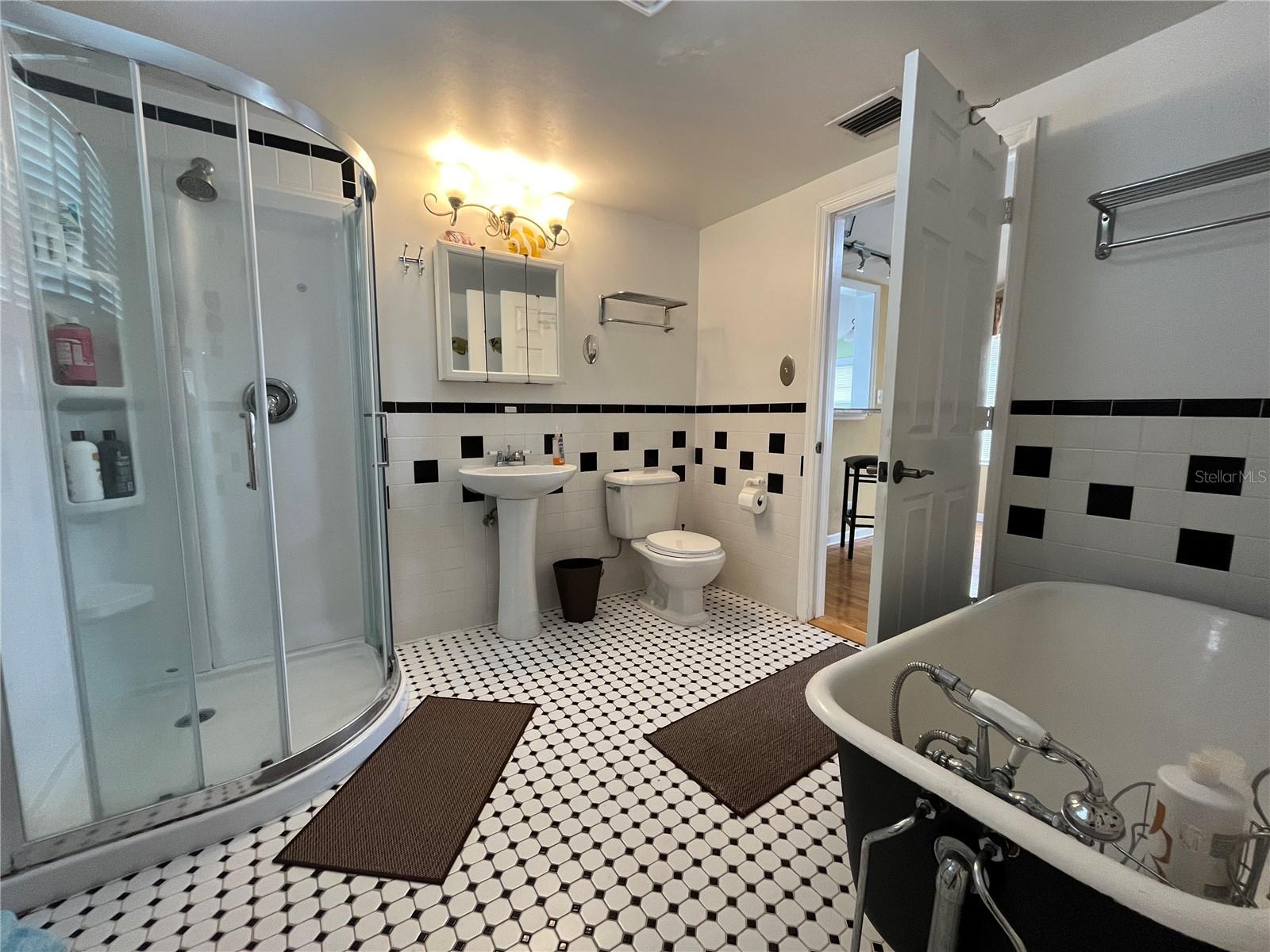 1412 36TH AVE N, ST PETERSBURG, FL, 33704
