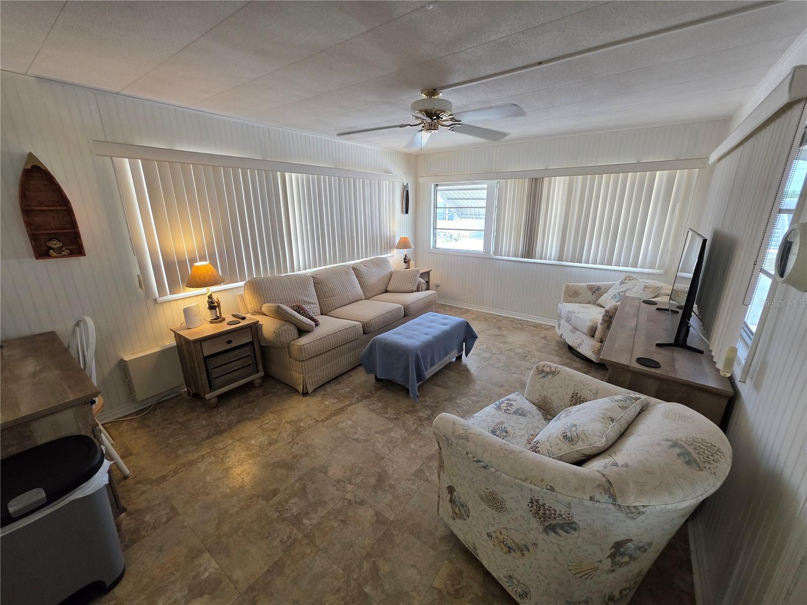 1110 49TH AVE DR W, BRADENTON, FL, 34207