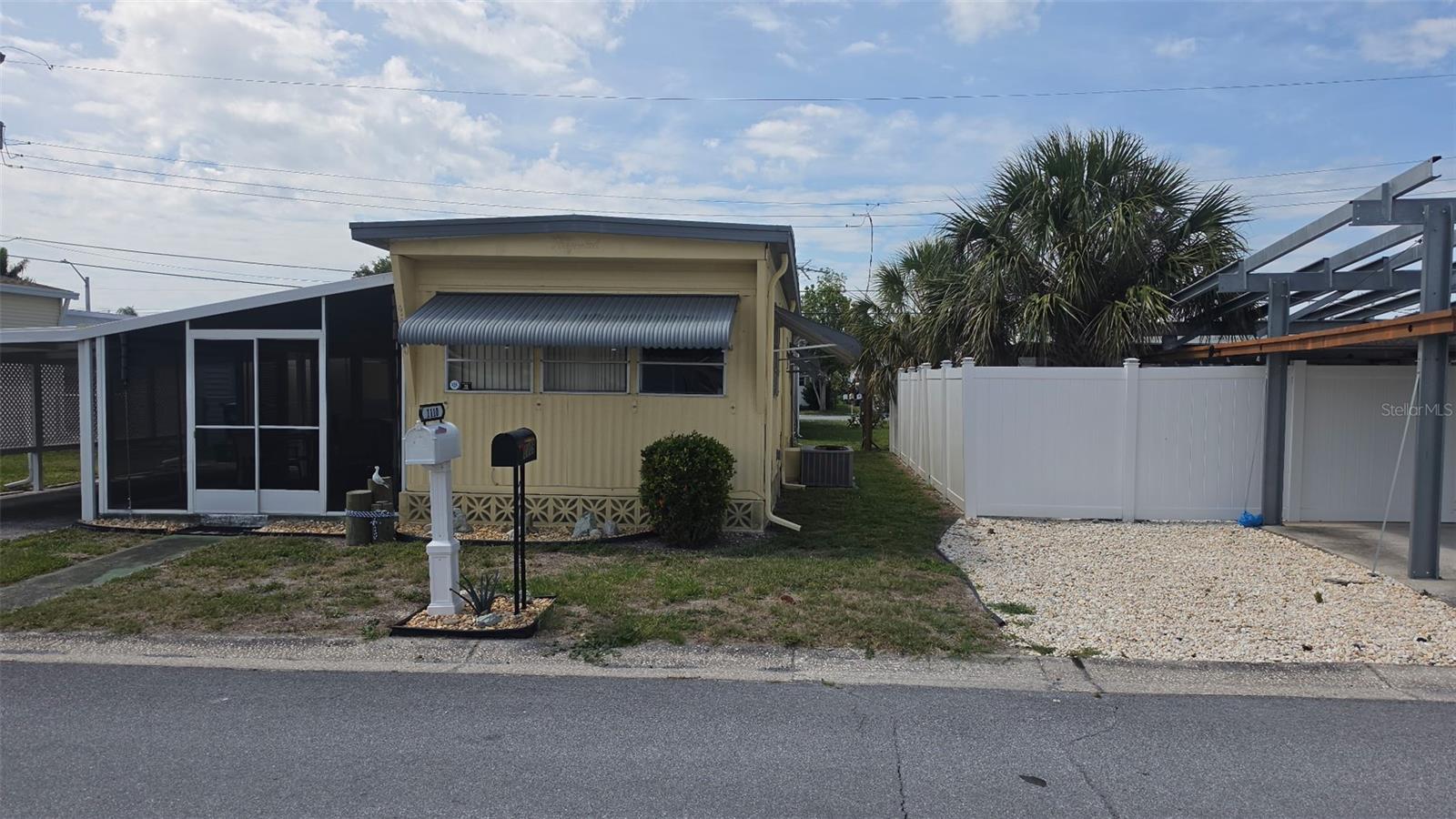 1110 49TH AVE DR W, BRADENTON, FL, 34207