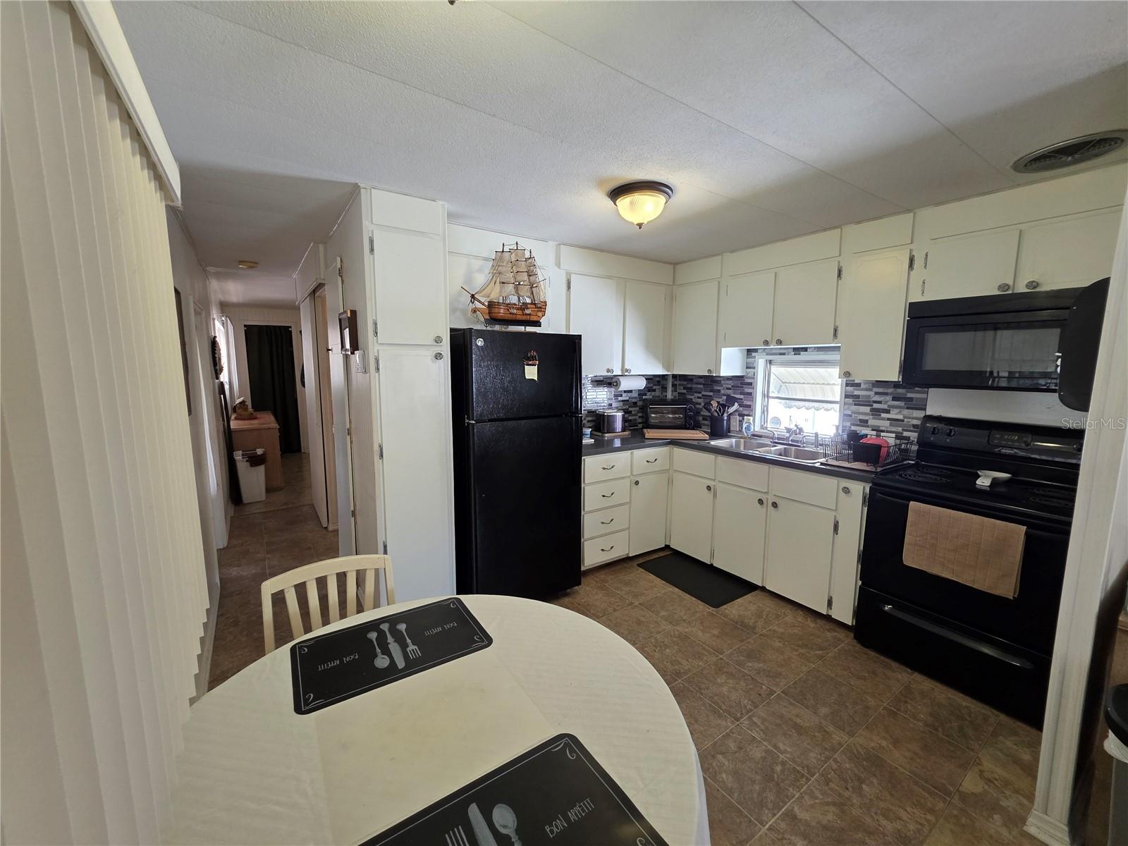 1110 49TH AVE DR W, BRADENTON, FL, 34207