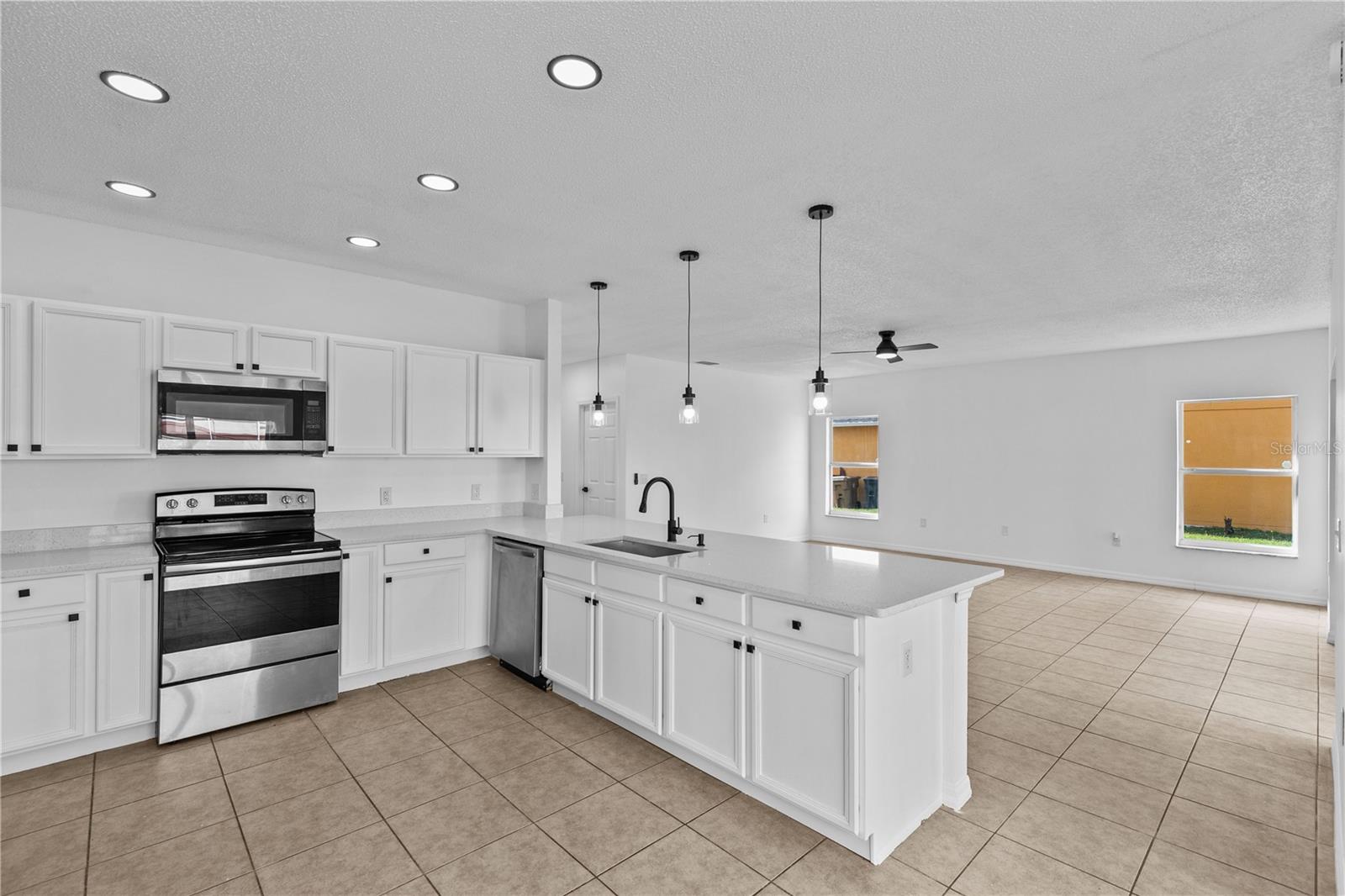 4556 FICUS TREE RD, KISSIMMEE, FL, 34758
