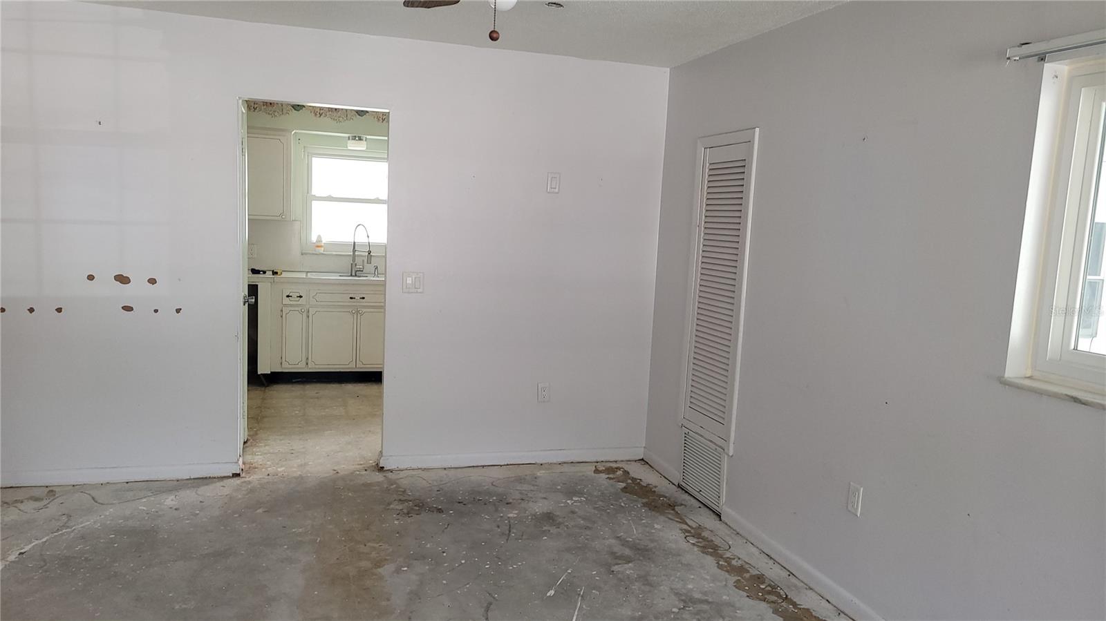 9850 LILY ST N #117, PINELLAS PARK, FL, 33782