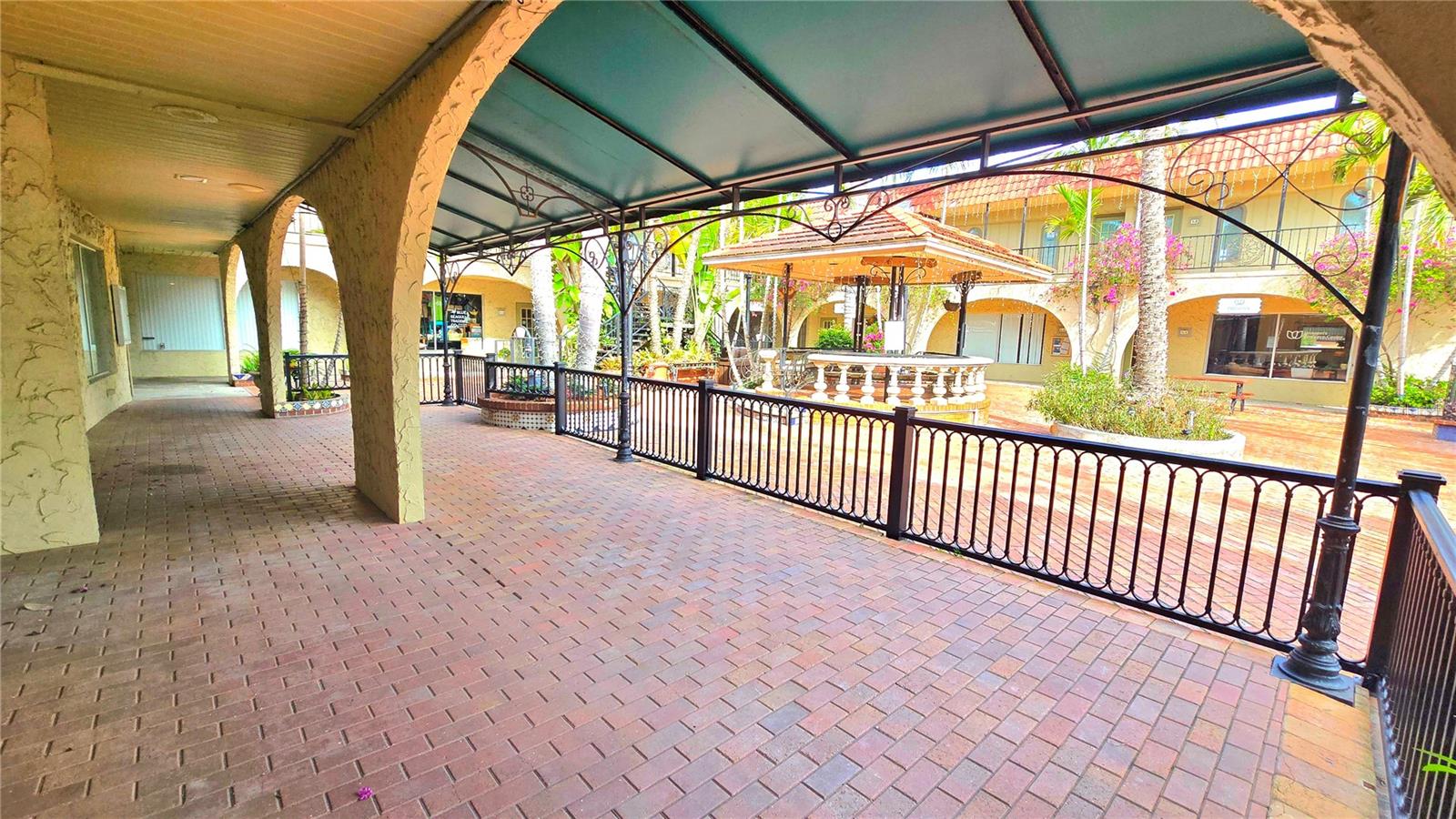 530 US-41-BYP #20-21A, VENICE, FL, 34285