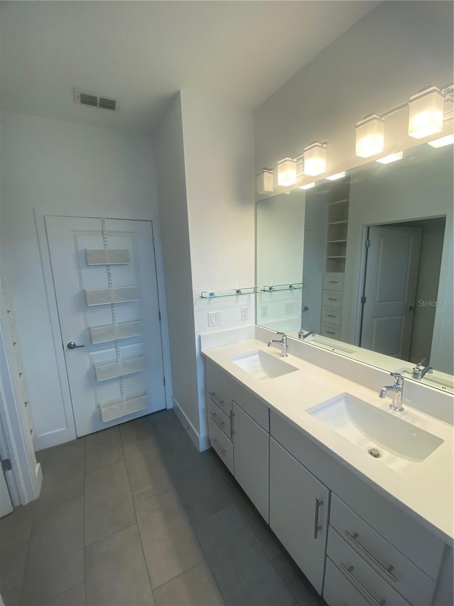 2511 N GRADY AVE #5, TAMPA, FL, 33607