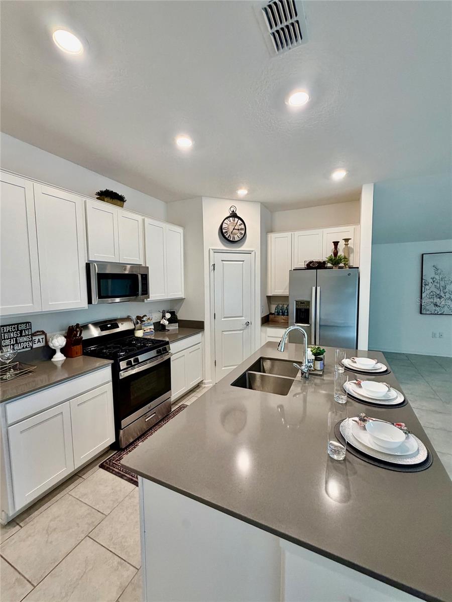 9347 REVERE AVE, LEESBURG, FL, 34788