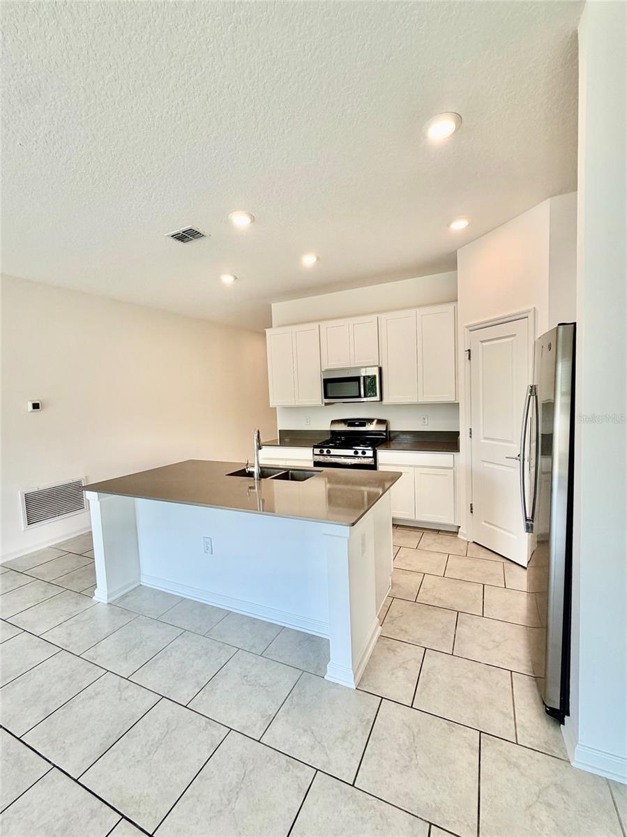9347 REVERE AVE, LEESBURG, FL, 34788