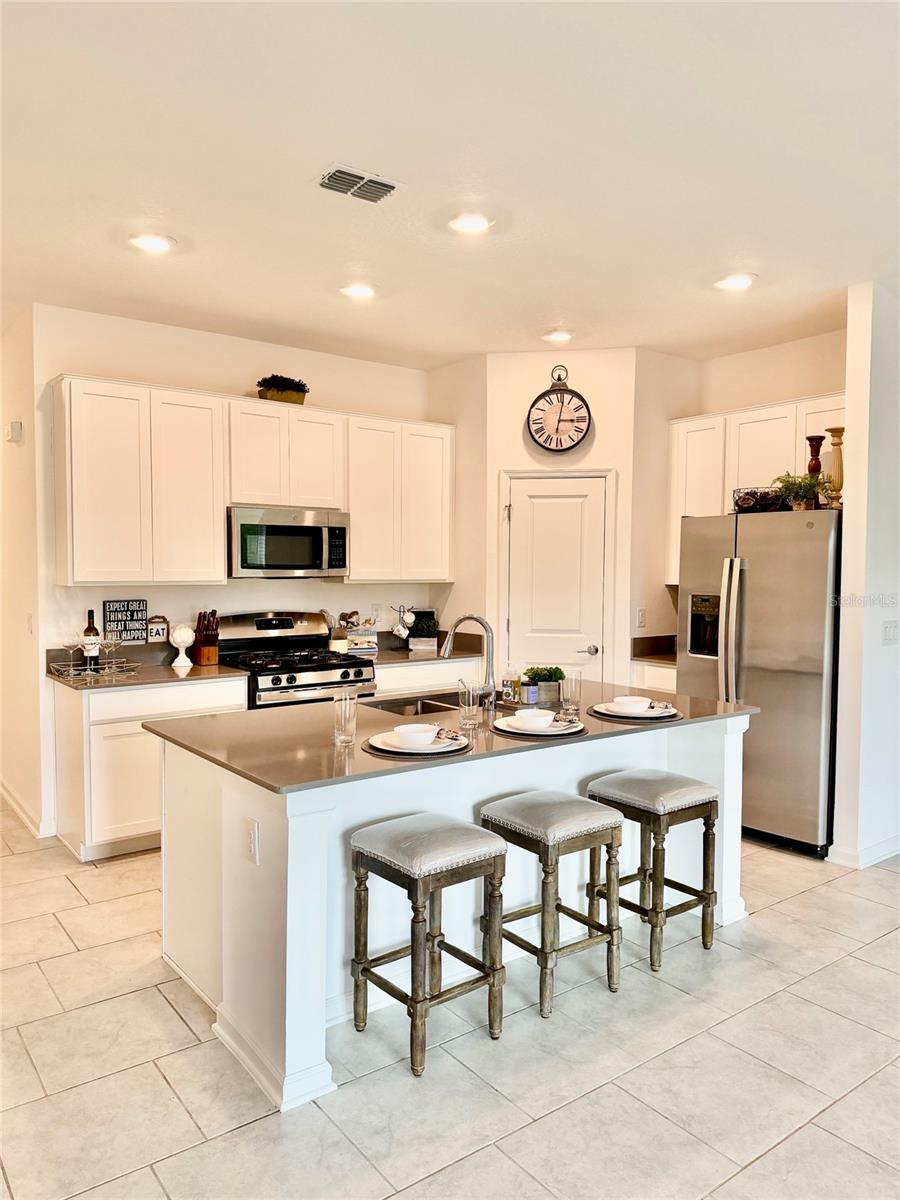 9347 REVERE AVE, LEESBURG, FL, 34788