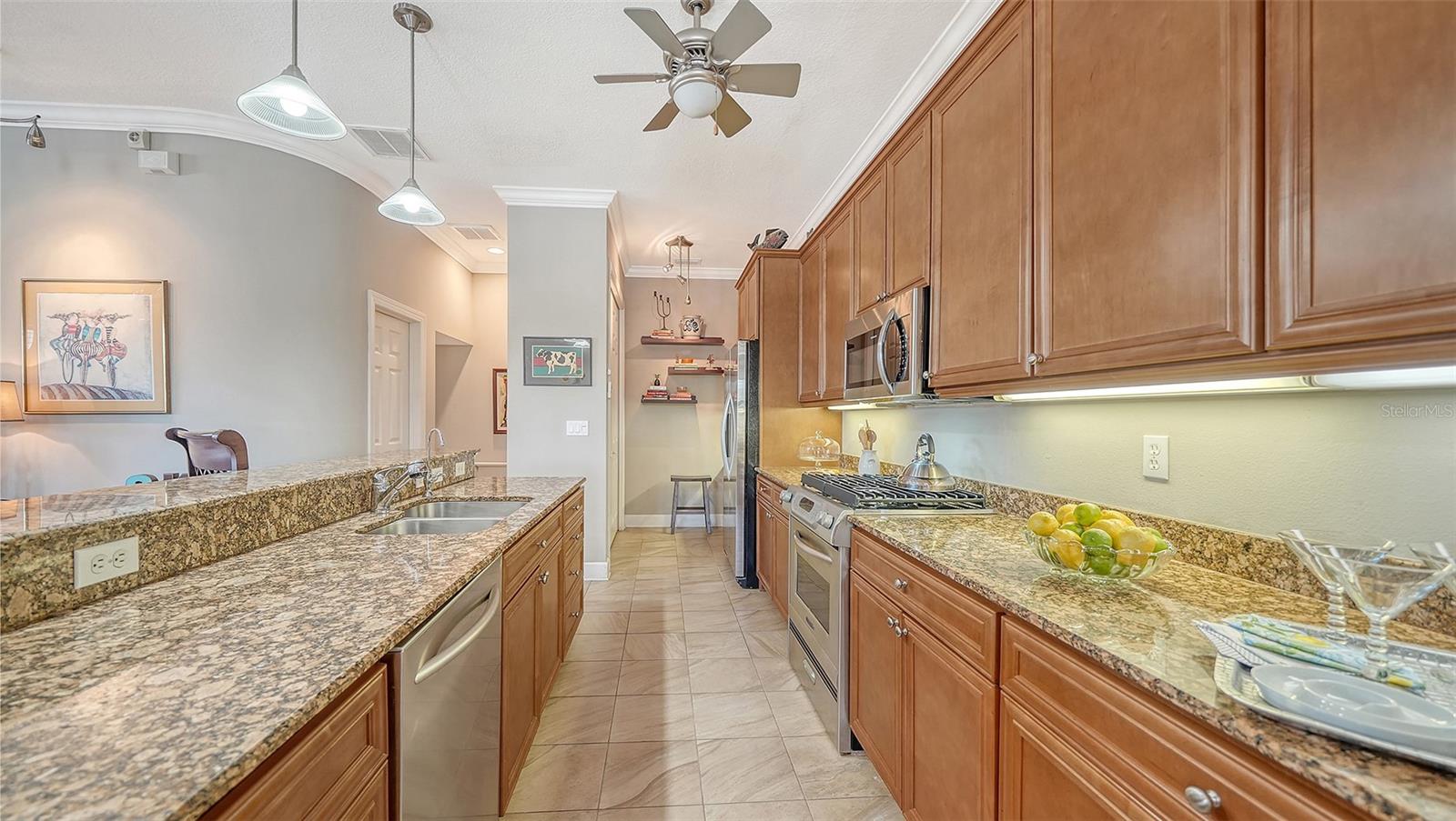 357 TIERRA MAR LN #5, SARASOTA, FL, 34242