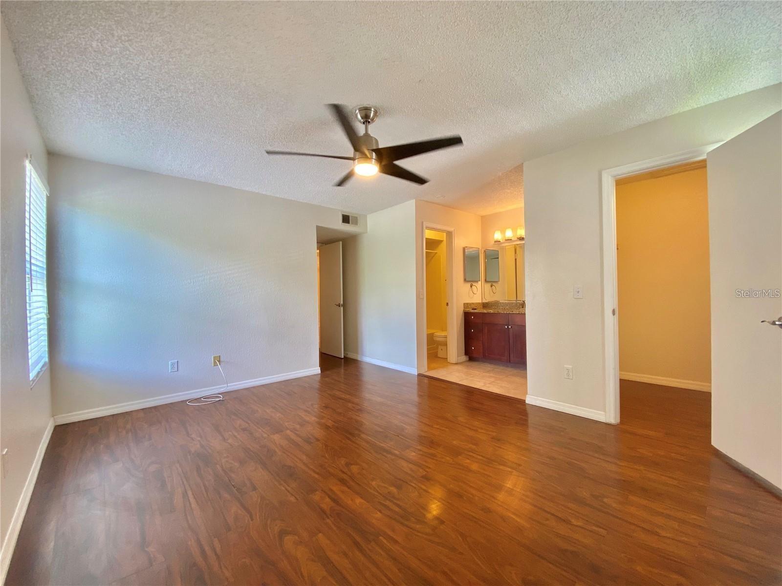 5144 CONROY RD #38, ORLANDO, FL, 32811