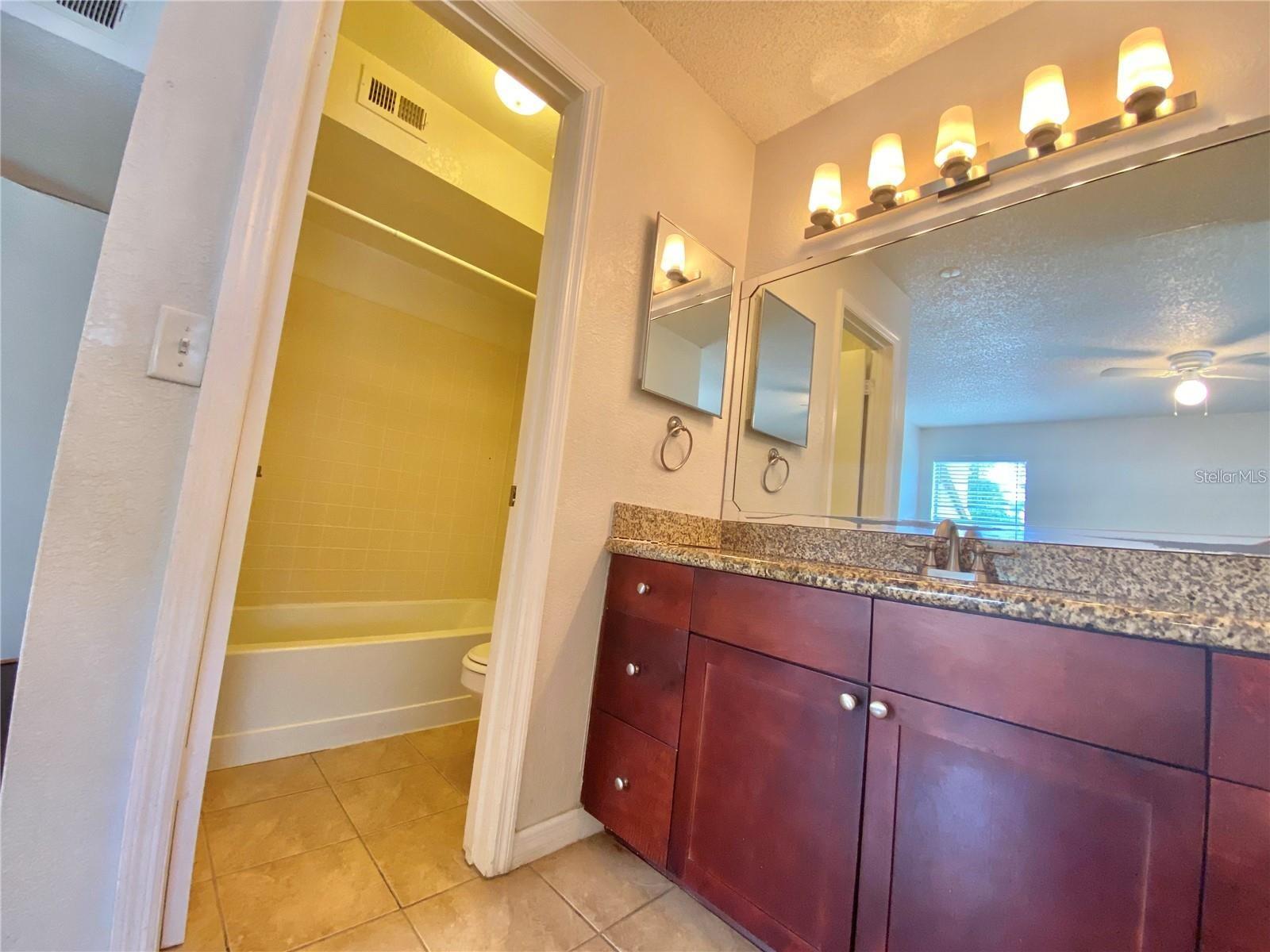 5144 CONROY RD #38, ORLANDO, FL, 32811