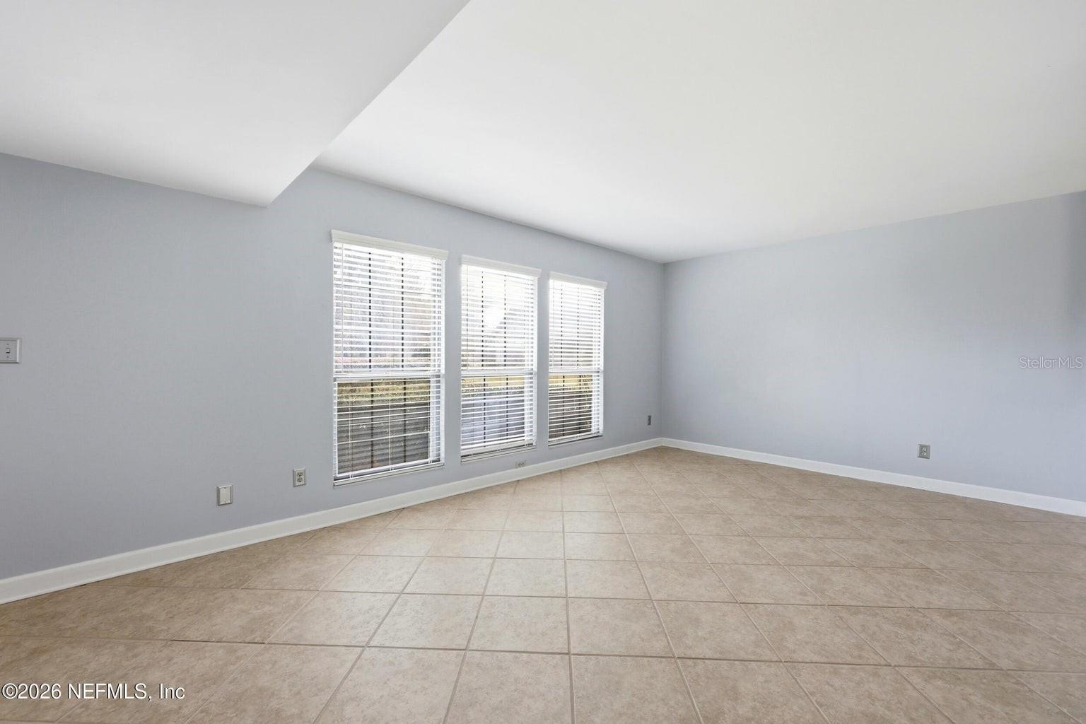 8153 SUTTON PL N, JACKSONVILLE, FL, 32217