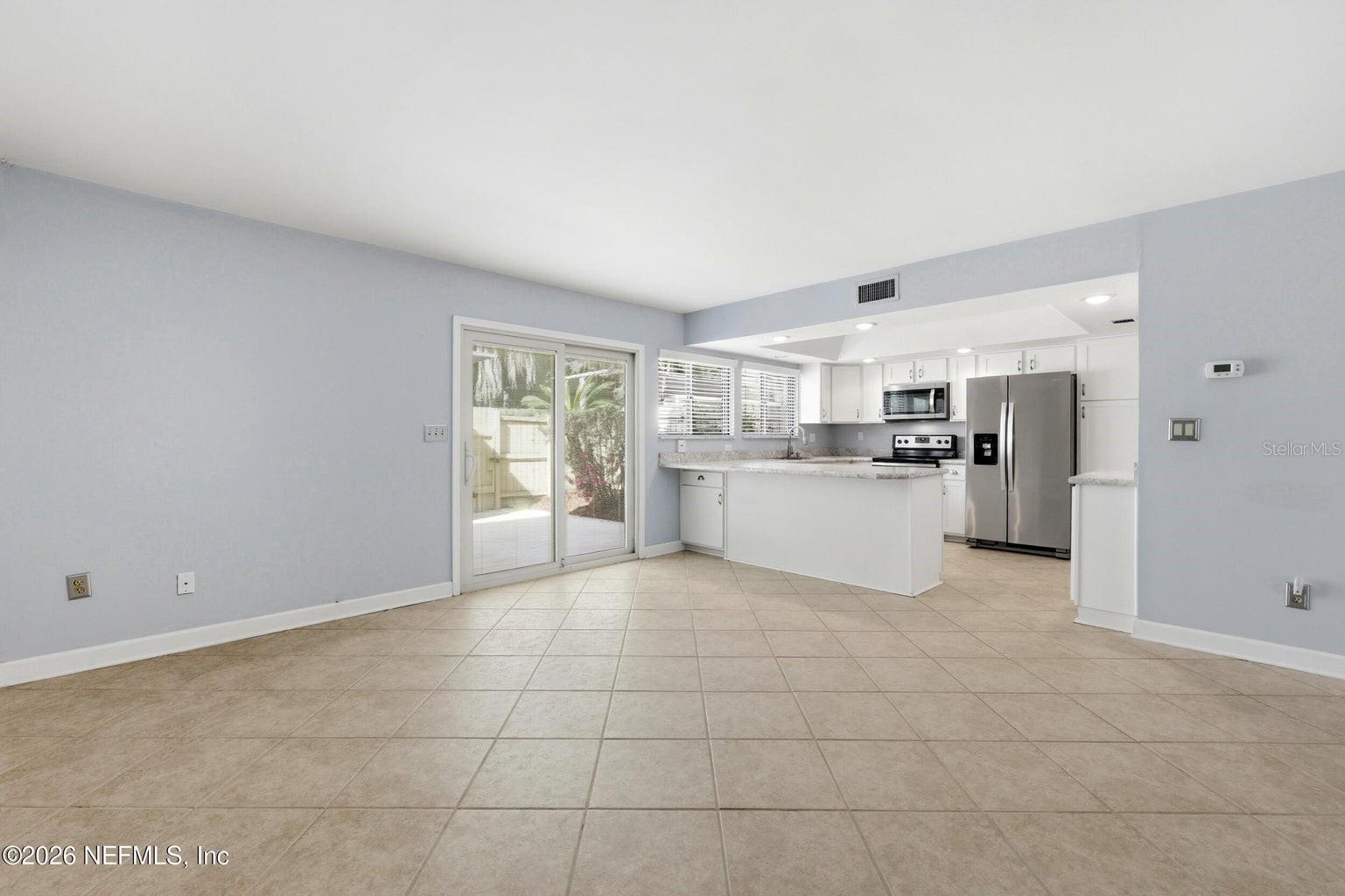 8153 SUTTON PL N, JACKSONVILLE, FL, 32217