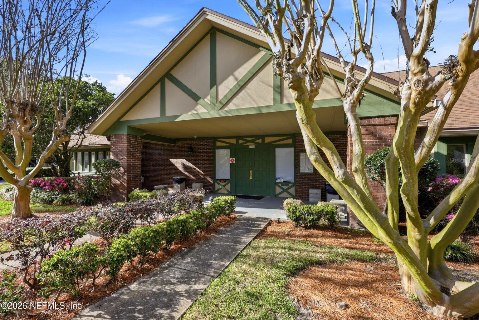8153 SUTTON PL N, JACKSONVILLE, FL, 32217
