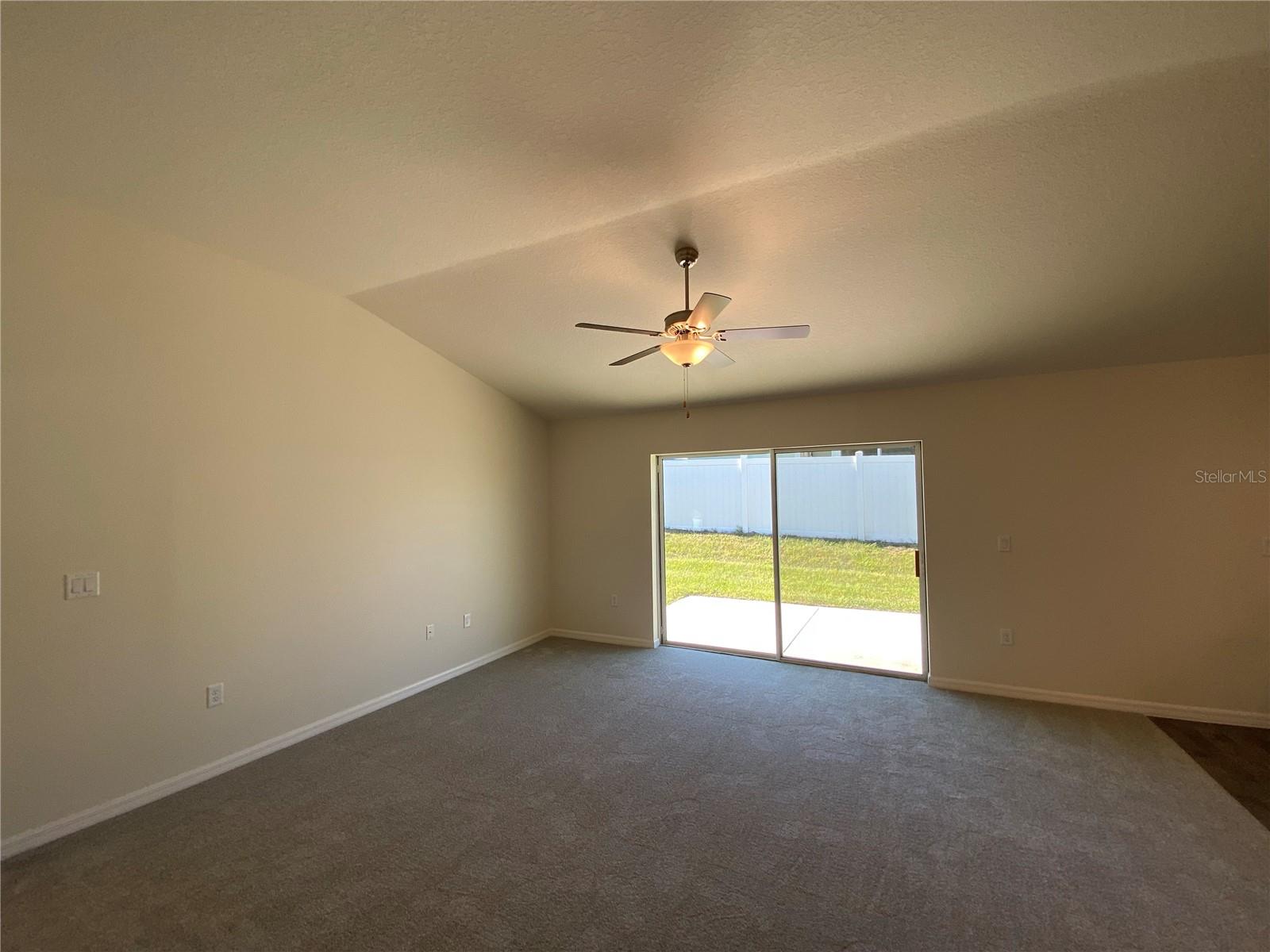 8190 N WAKEFIELD DR, CITRUS SPRINGS, FL, 34434